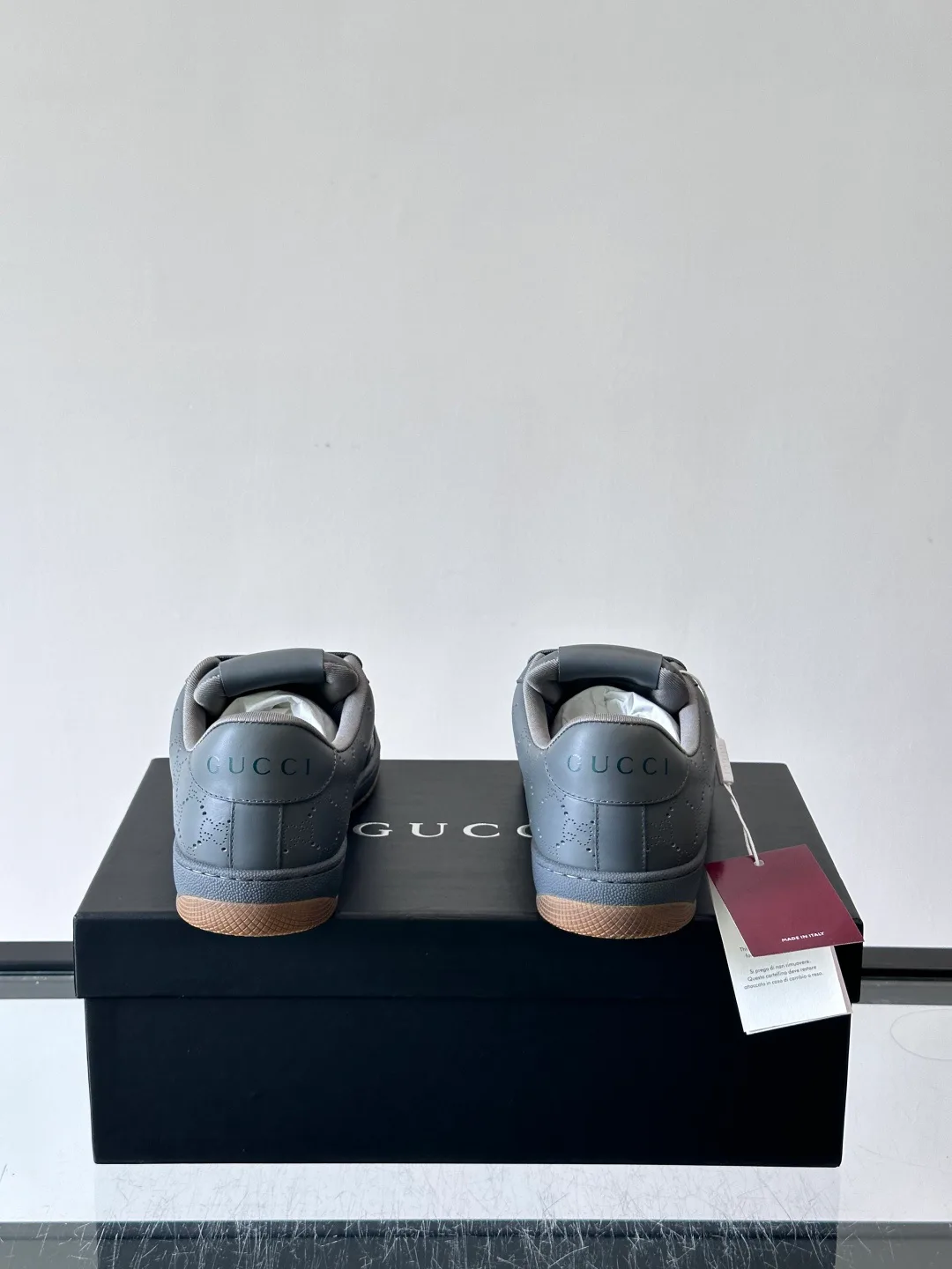 Women's Sneakers GUCCI 18101948