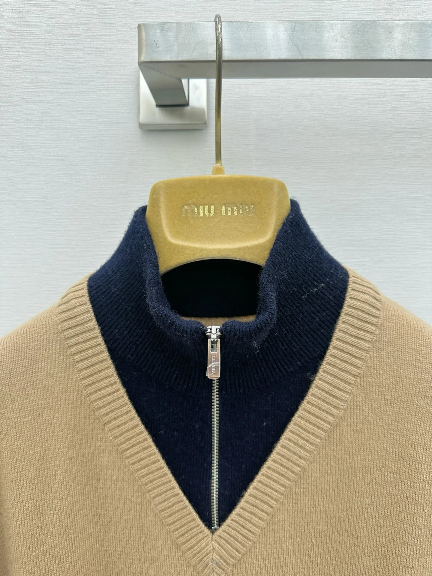 Women's Jumpers And Sweaters MIU MIU 18418315