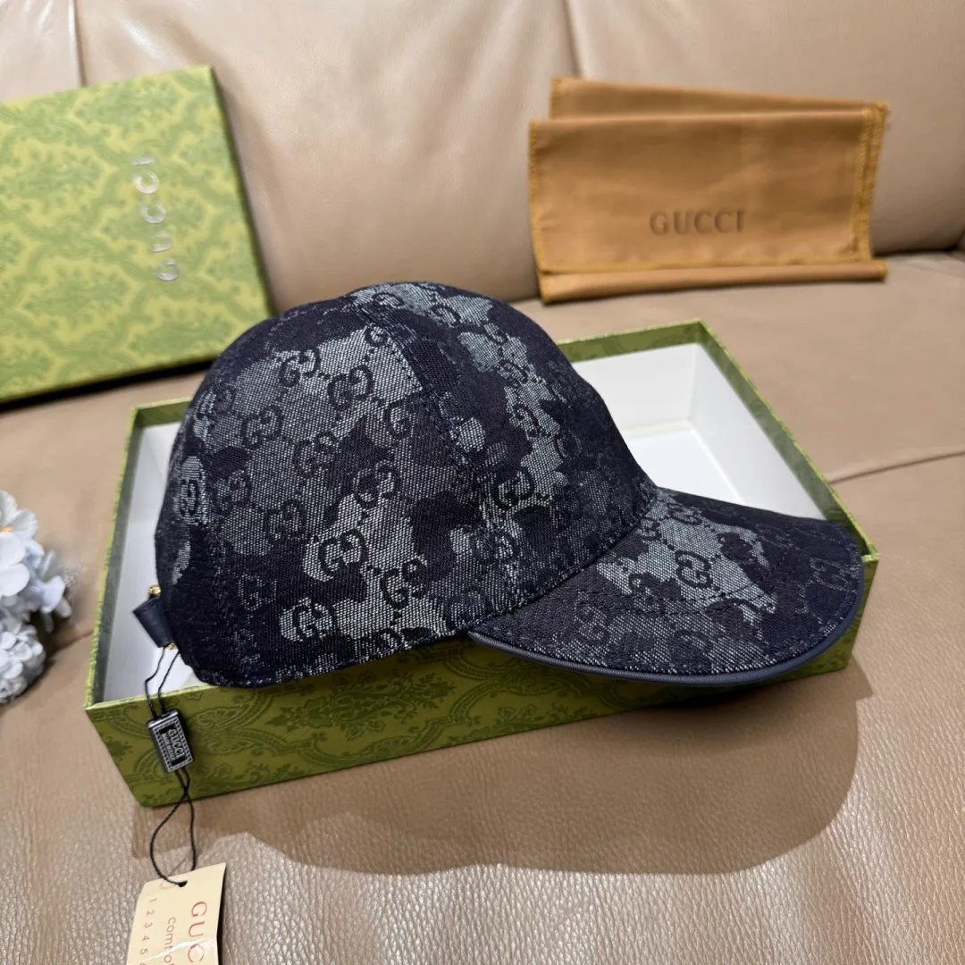Hats GUCCI 18347051