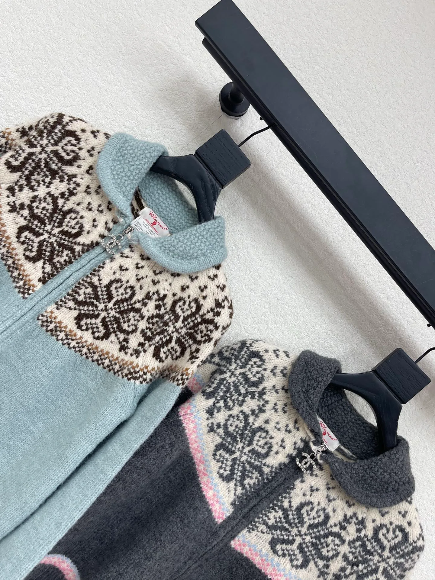 Women's Jumpers And Sweaters CHANEL 18031047