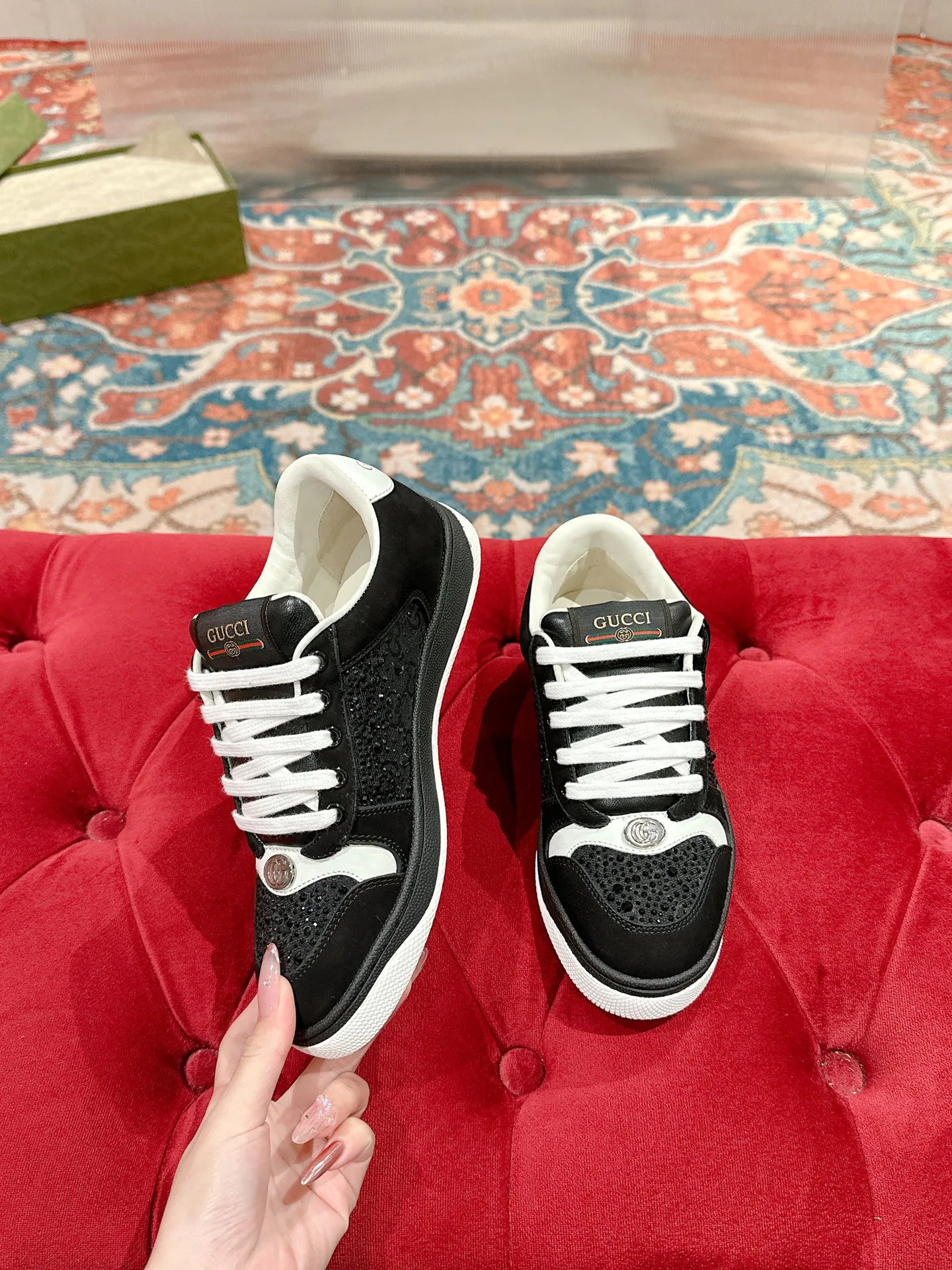 Women's Sneakers GUCCI 17956652