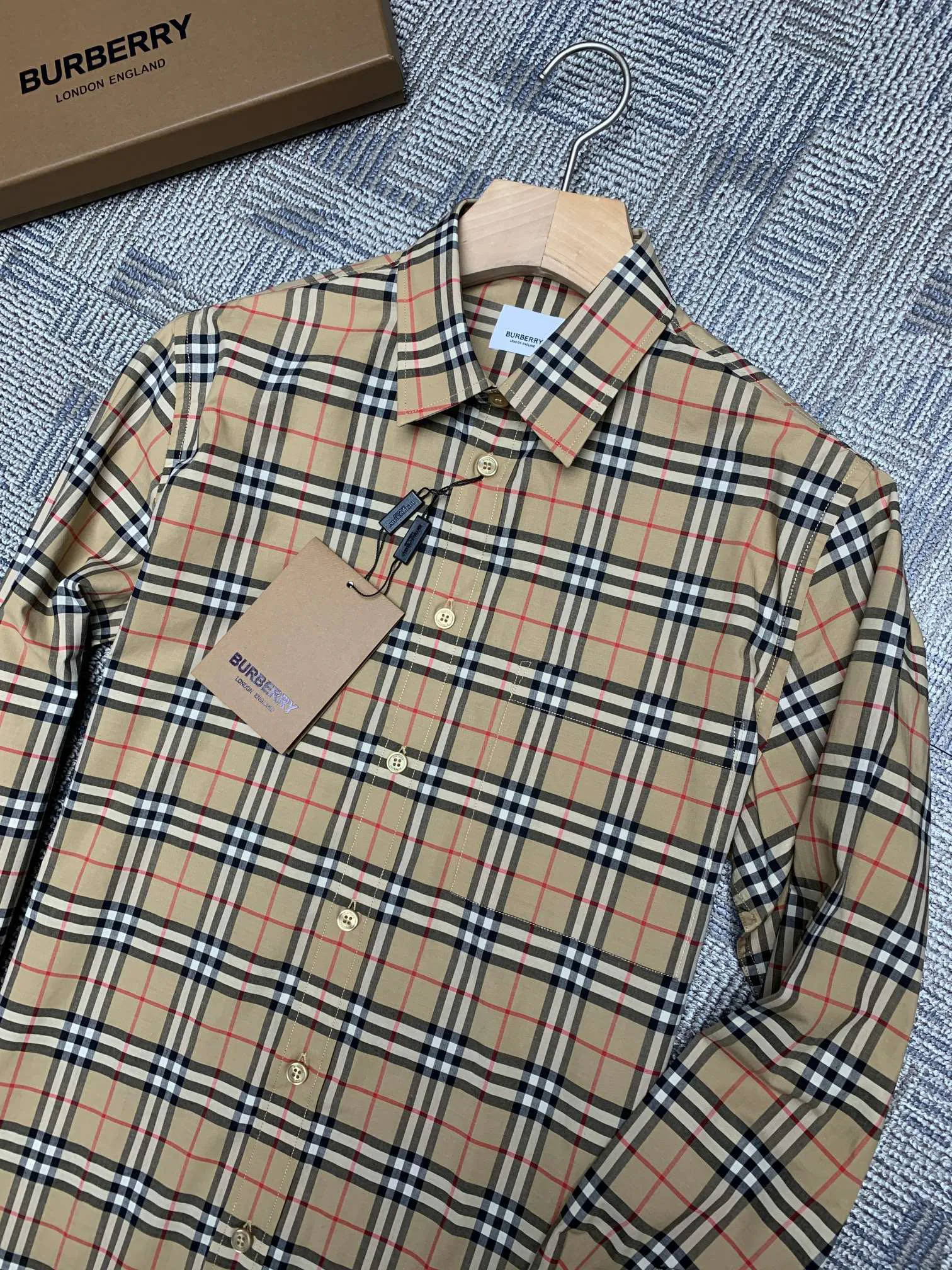 Men's Shirts BURBERRY 17967408