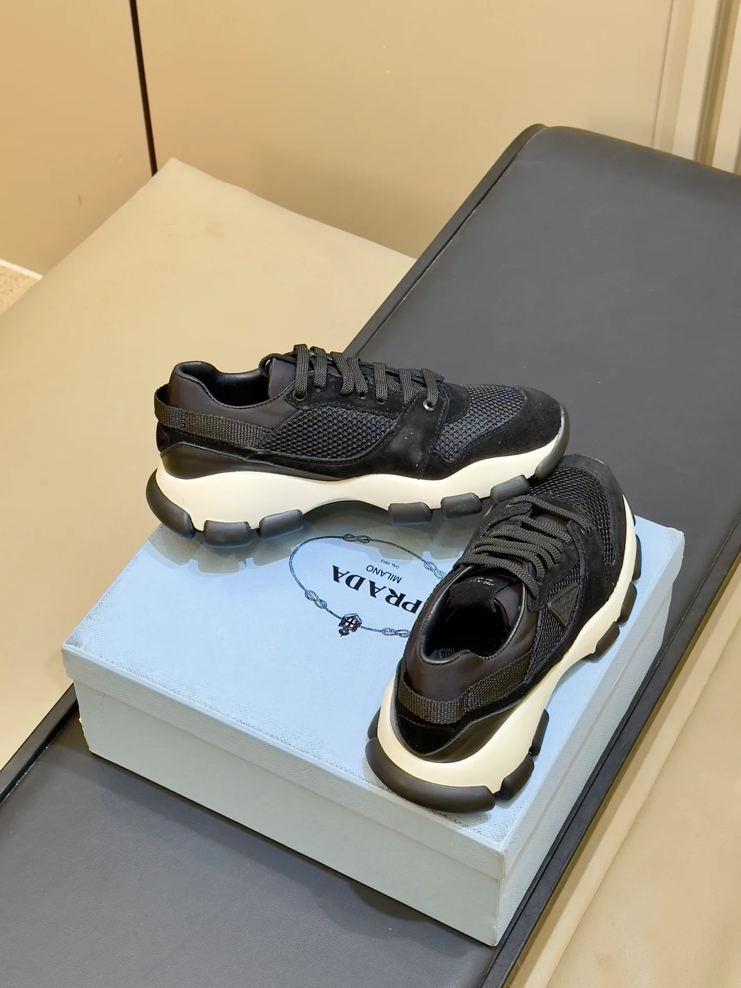 Women's Sneakers PRADA 18073431