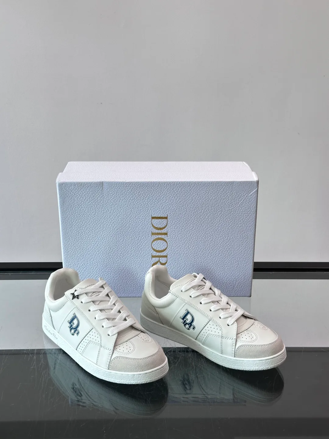 Women's Sneakers CHRISTIAN DIOR 18102635