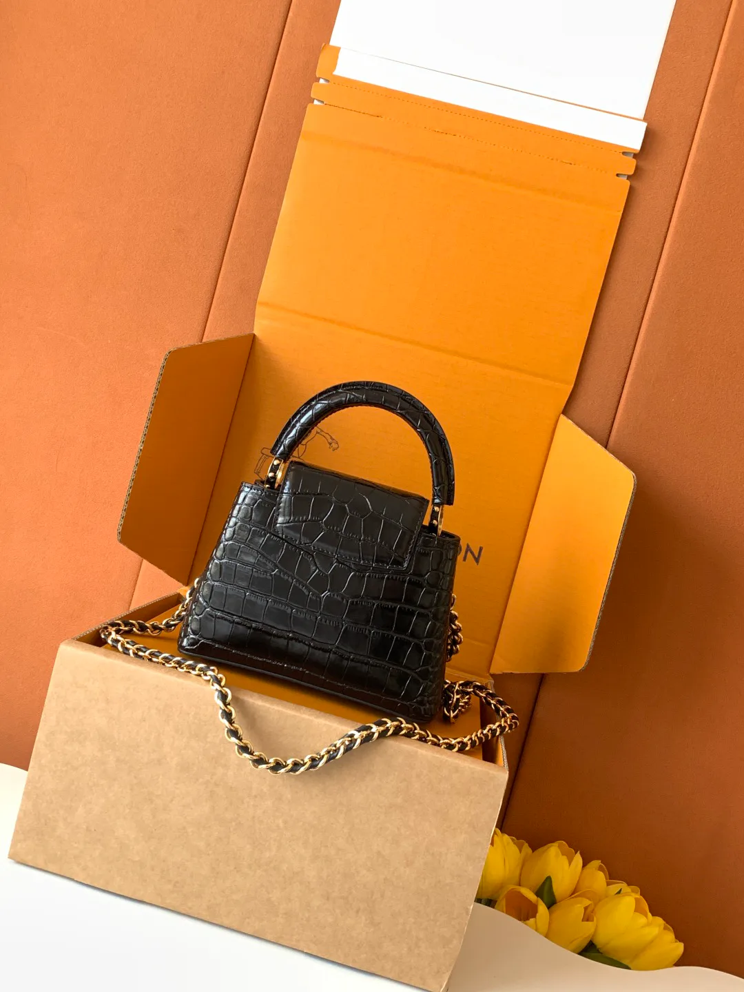 Women's Classic Handbags LOUIS VUITTON 18520936