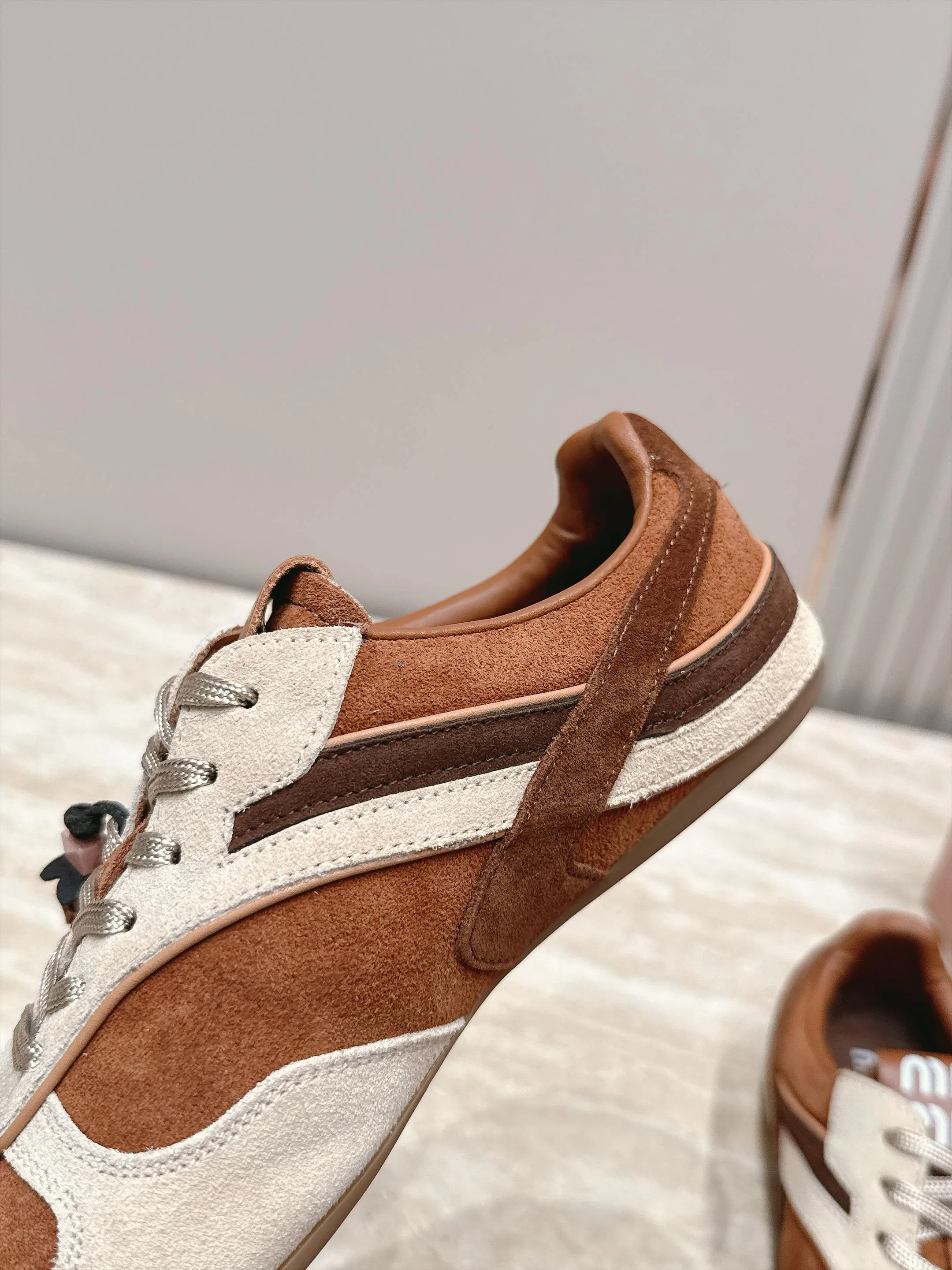 Women's Sneakers MIU MIU 18436560
