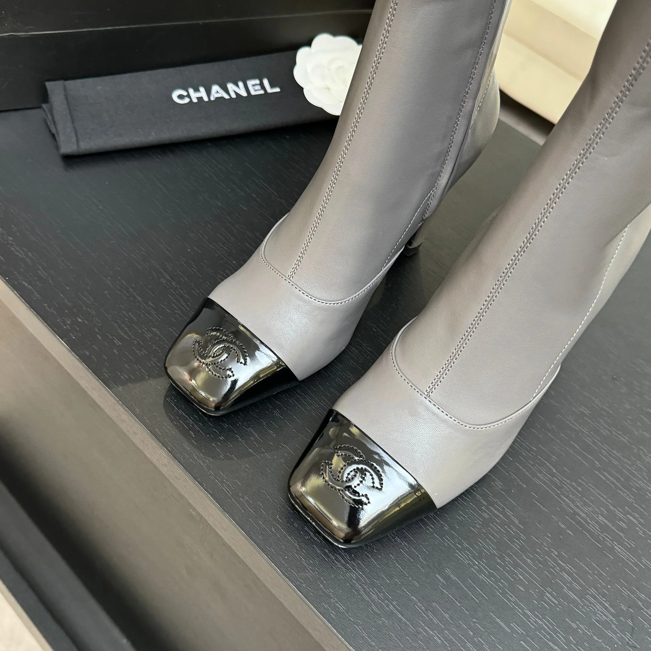 Women's Boots CHANEL 18500982
