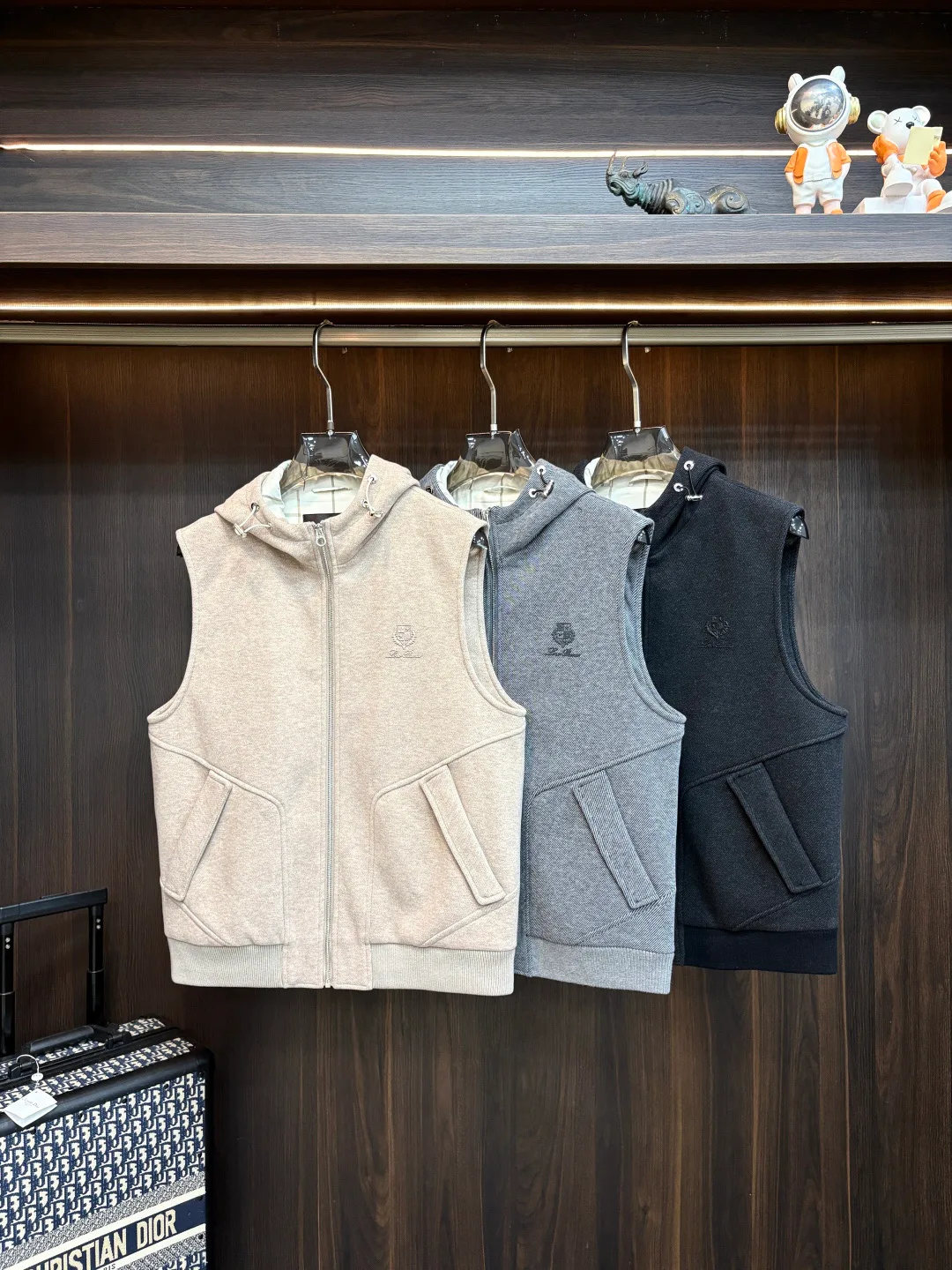 Men's Vests LORO PIANA 18140462