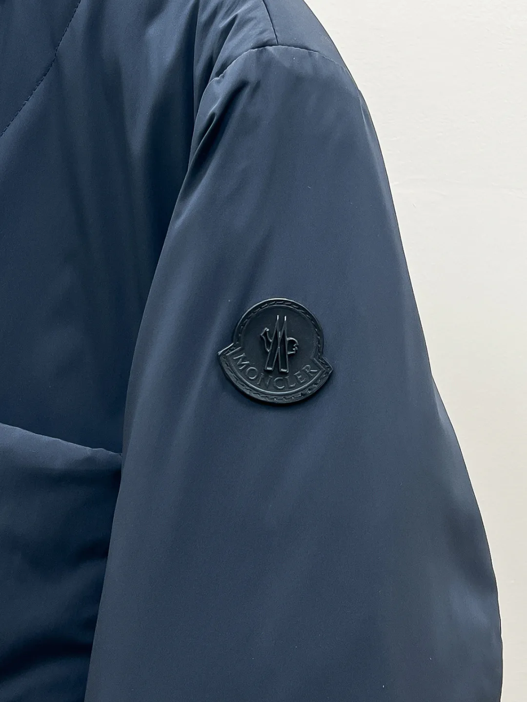 Men's Jackets And Down Jackets MONCLER 18499141