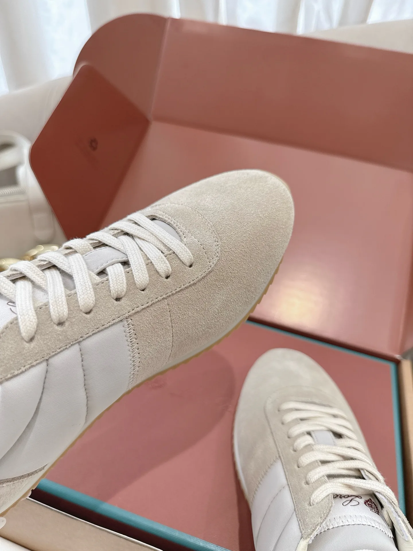 Women's Sneakers LORO PIANA 17803510