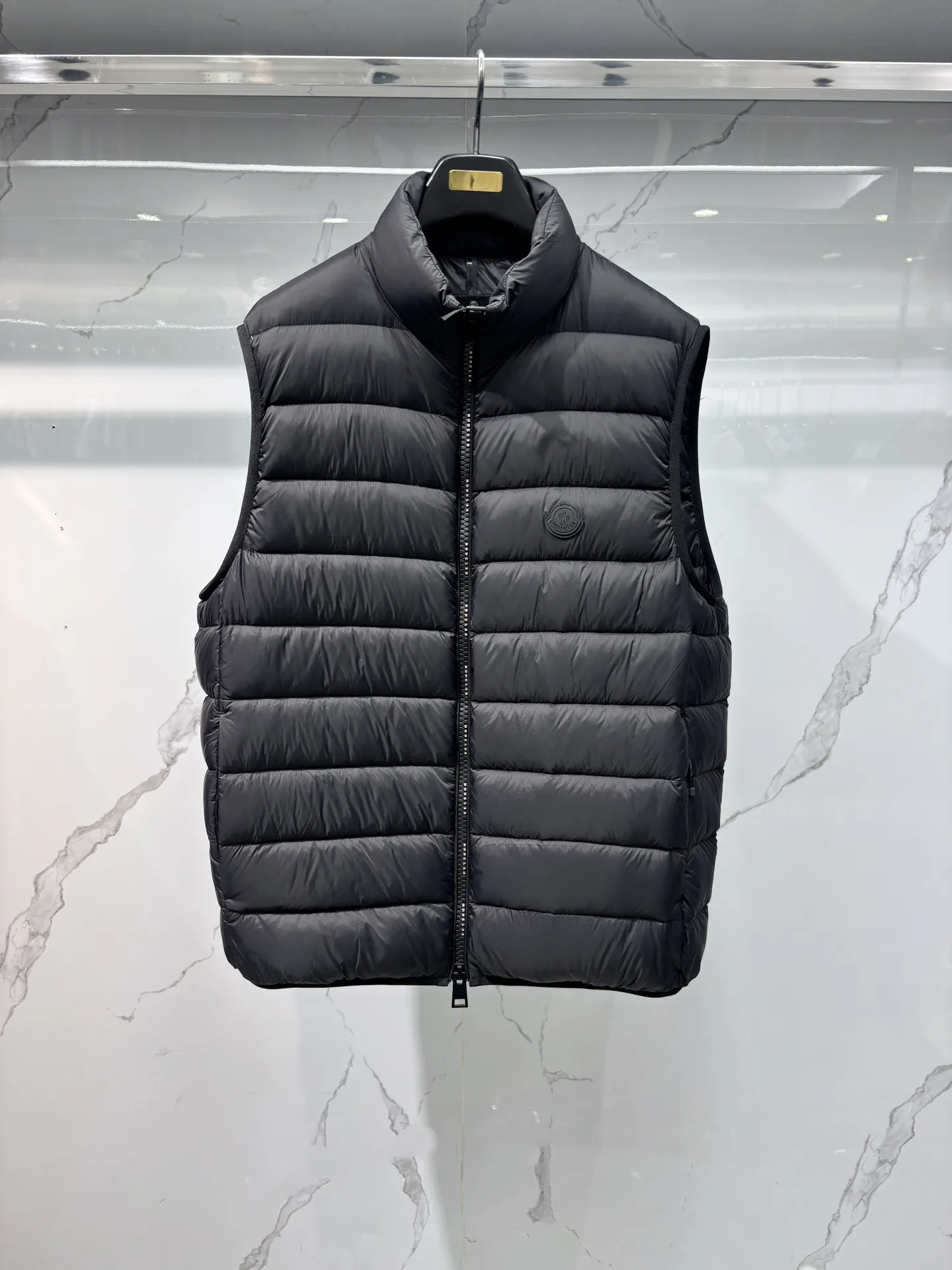 Men's Vests MONCLER 18334175