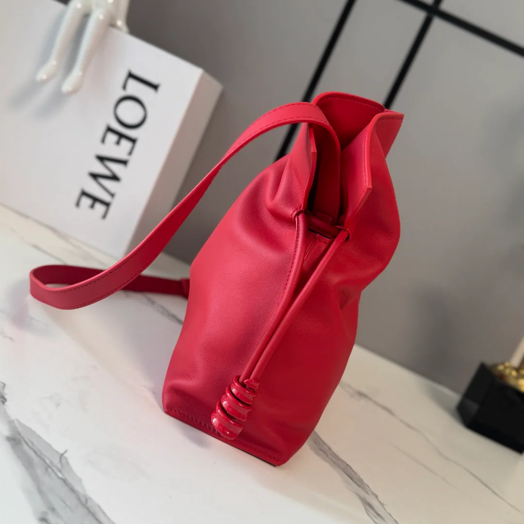 Women's Classic Handbags LOEWE 17937939
