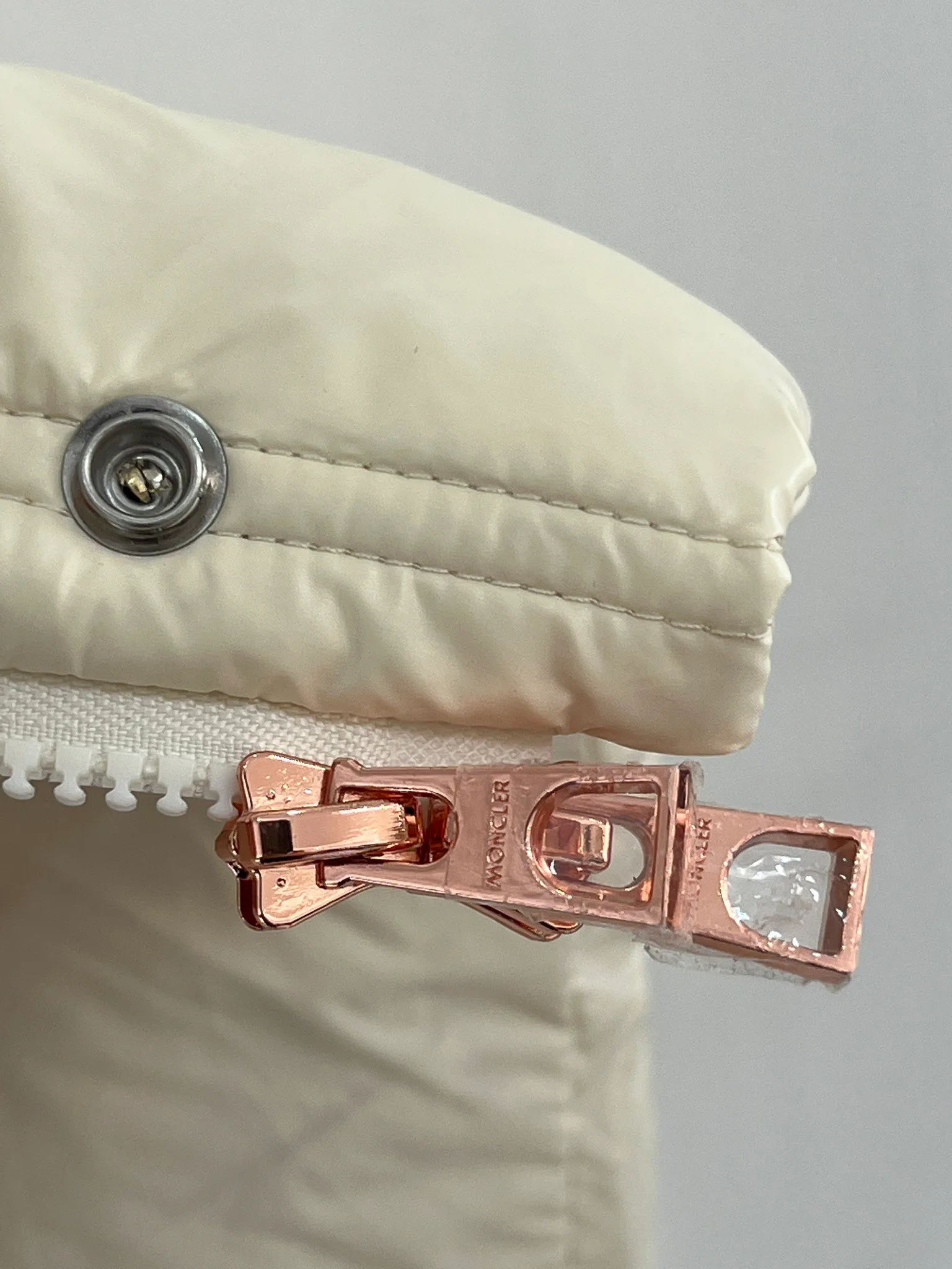 Women's Vests MONCLER 18416173