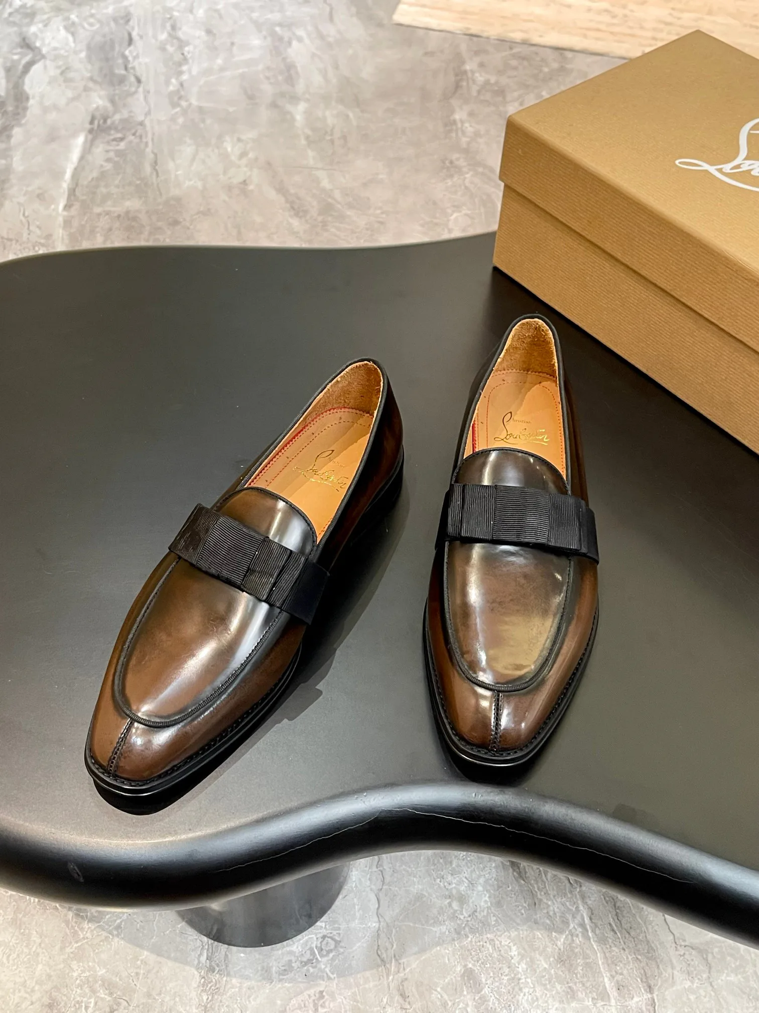 Men's Loafers And Dress Shoes CHRISTIAN LOUBOUTIN 18117252
