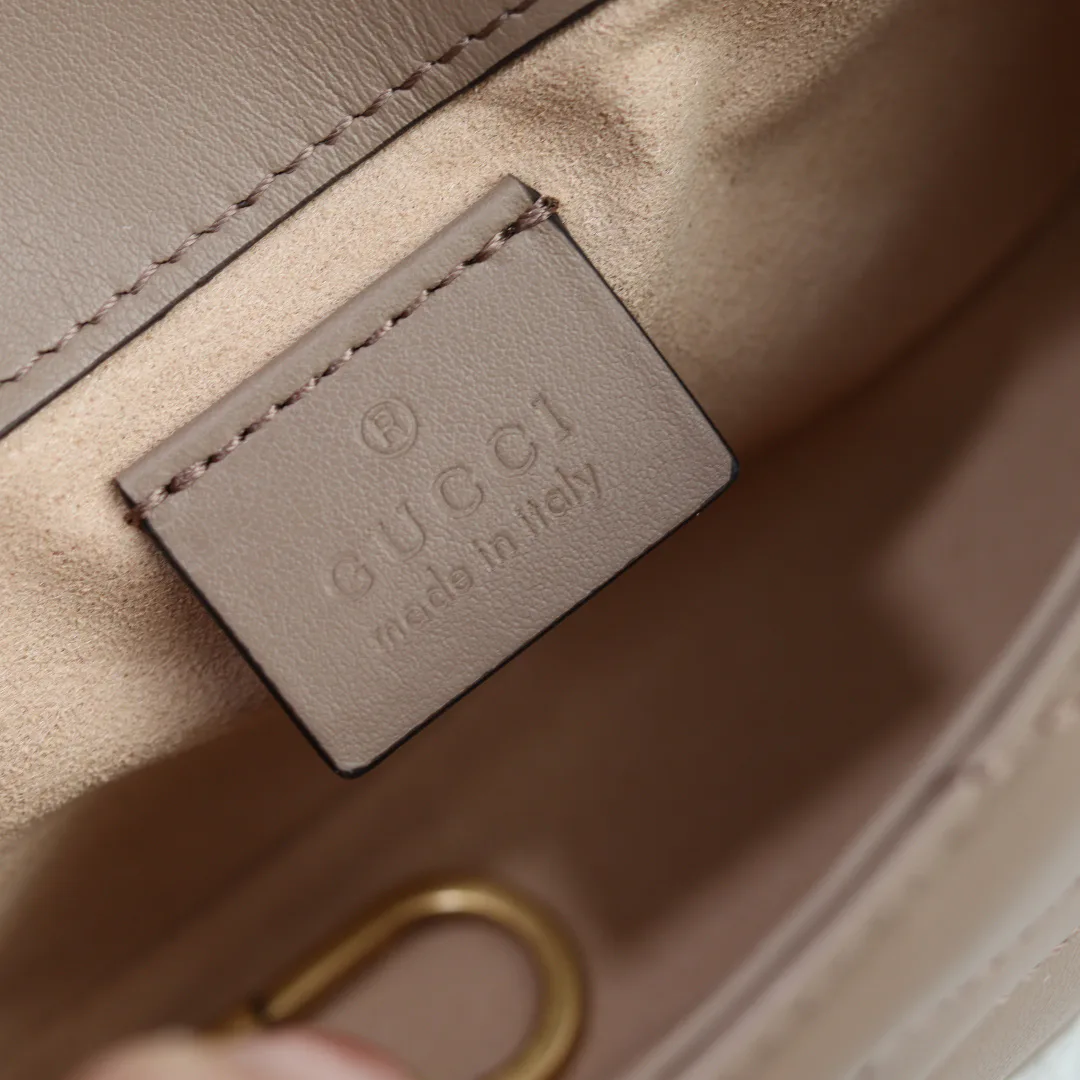 Women's Classic Handbags GUCCI 17947927