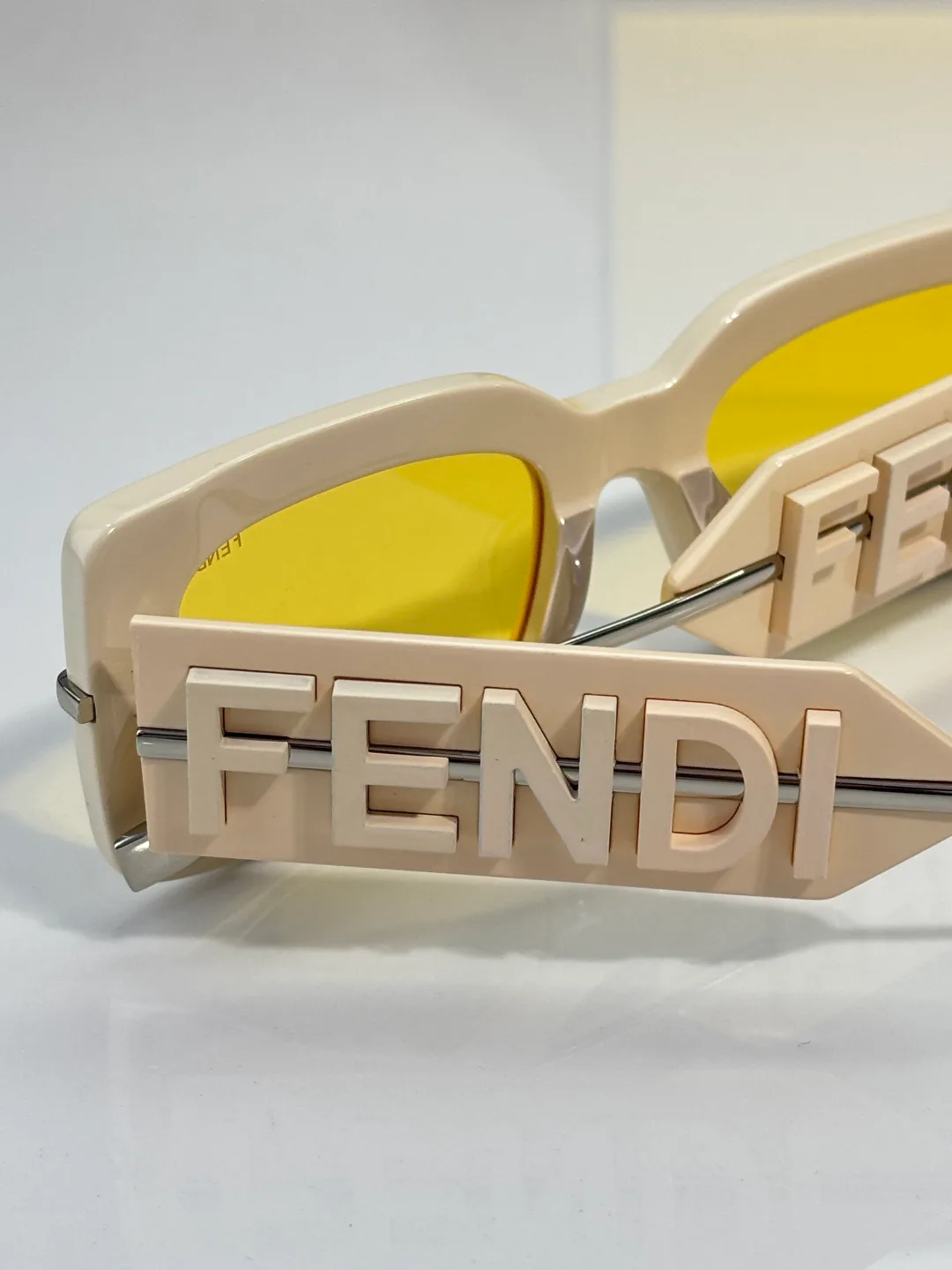 Glasses FENDI 18059737