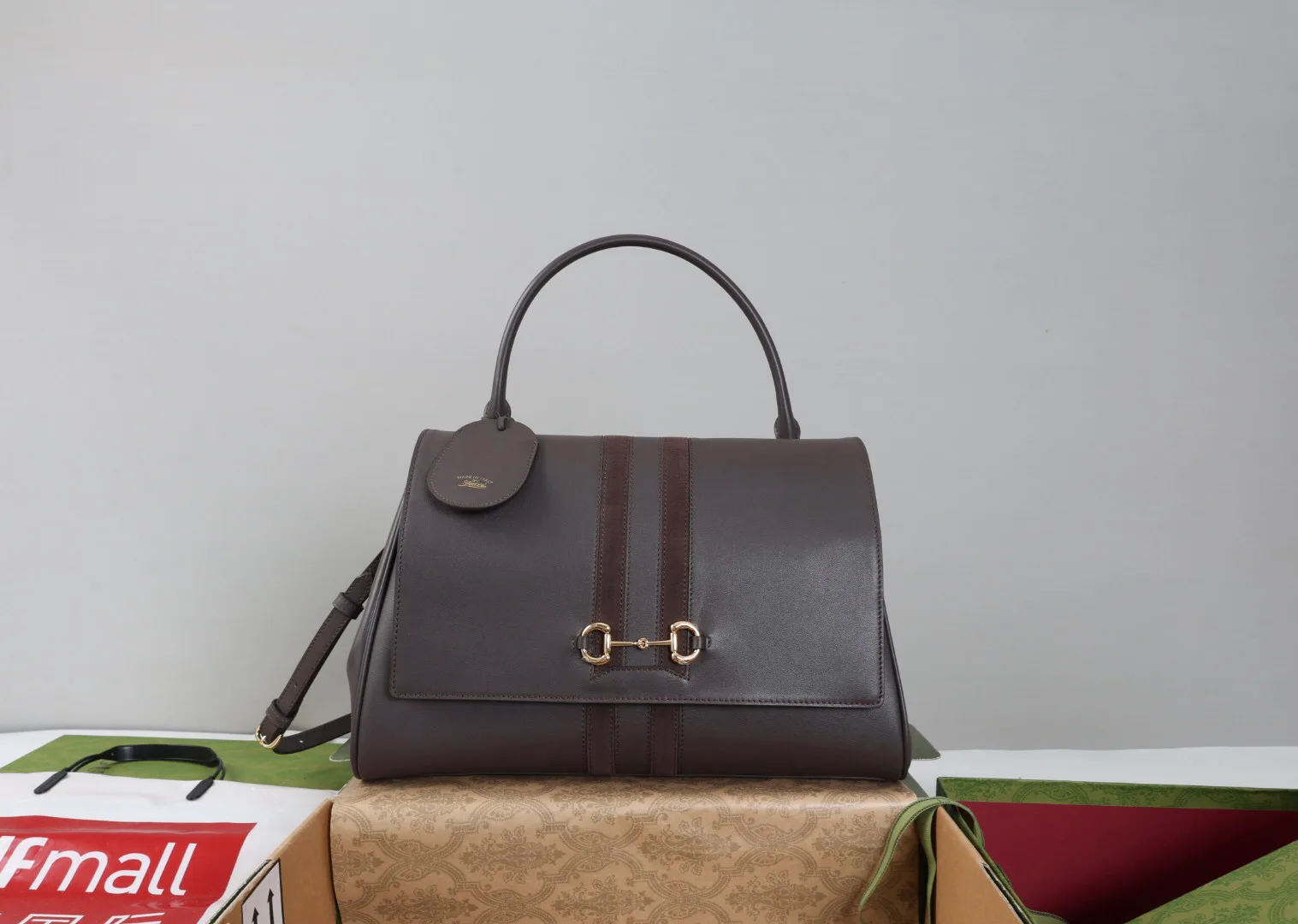 Women's Classic Handbags GUCCI 18250582