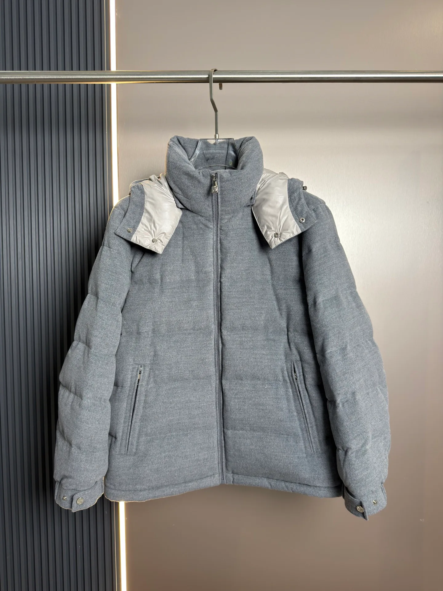 Men's Jackets And Down Jackets LOUIS VUITTON 18216864