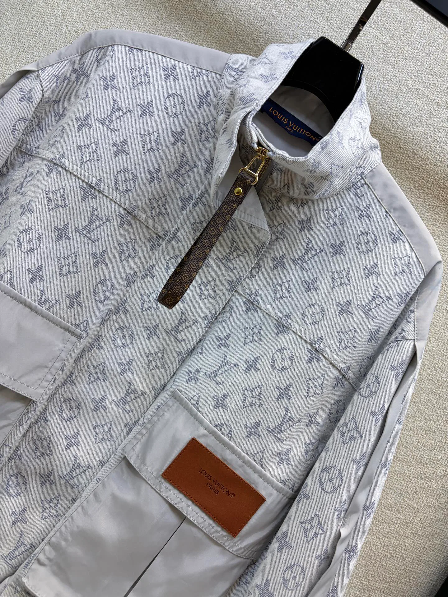 Women's Jackets And Down Jackets LOUIS VUITTON 18408055