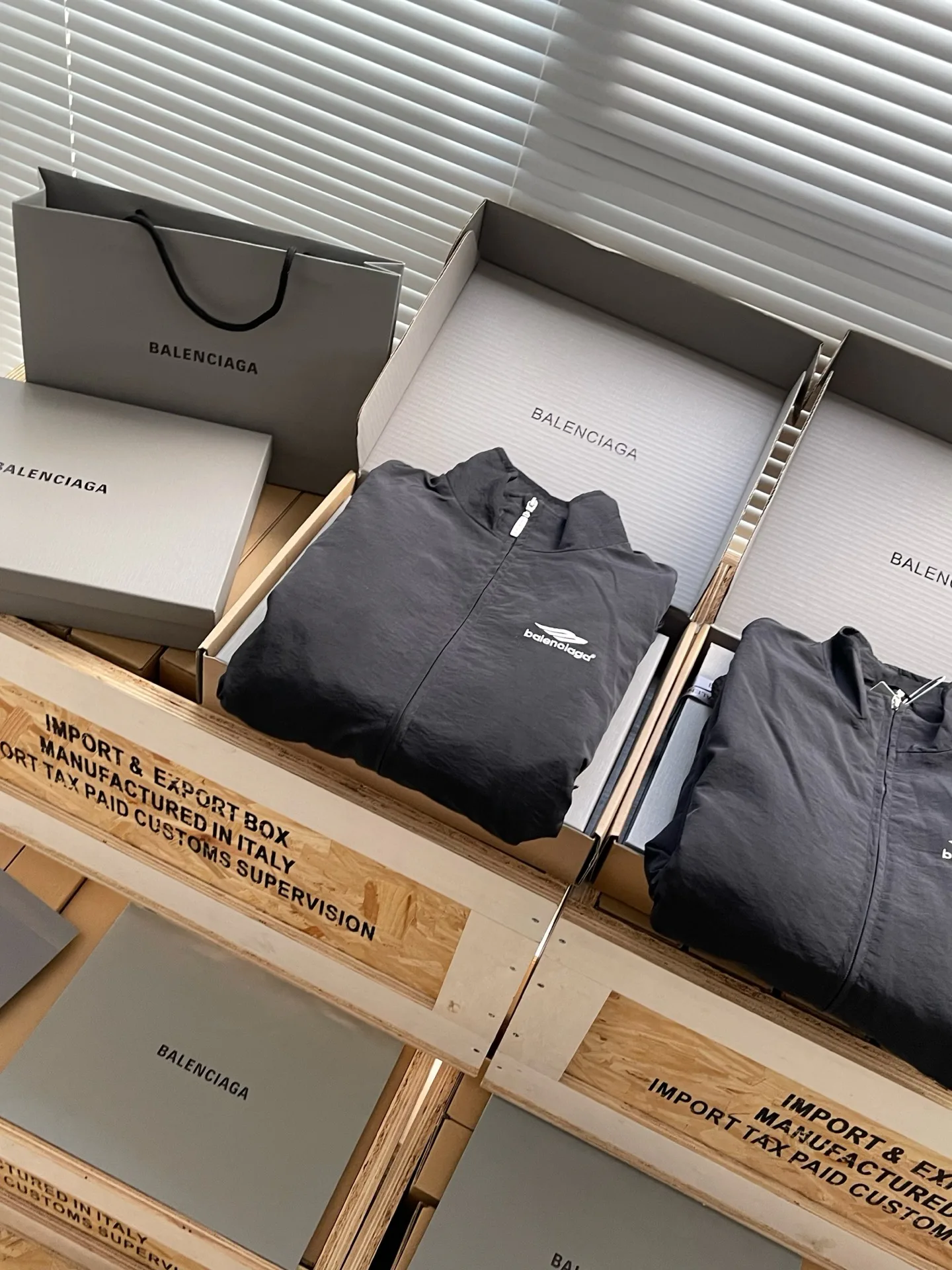 Men's Jackets And Down Jackets BALENCIAGA 18153464