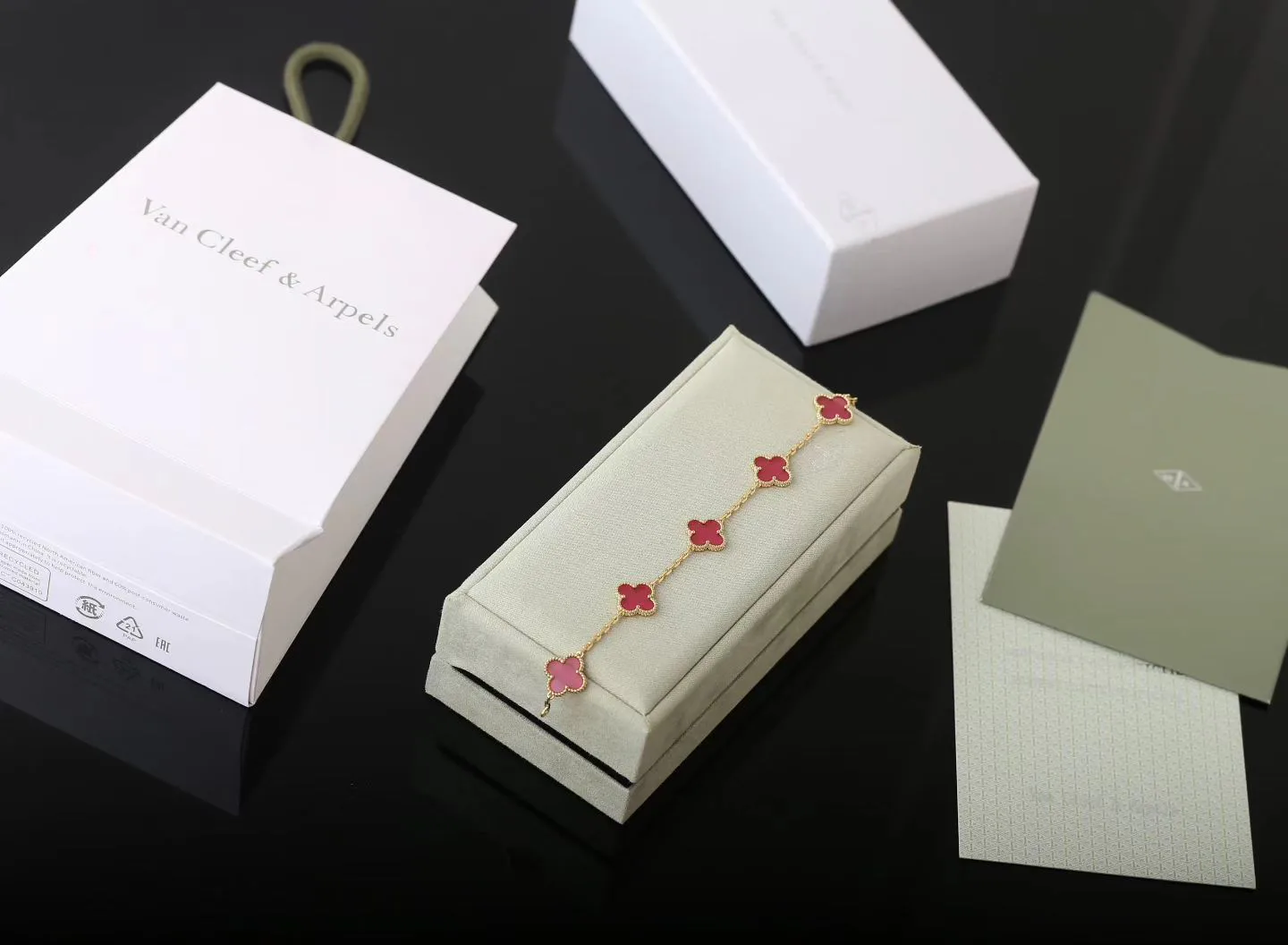 Jewelry VAN CLEEF & ARPELS 18122380