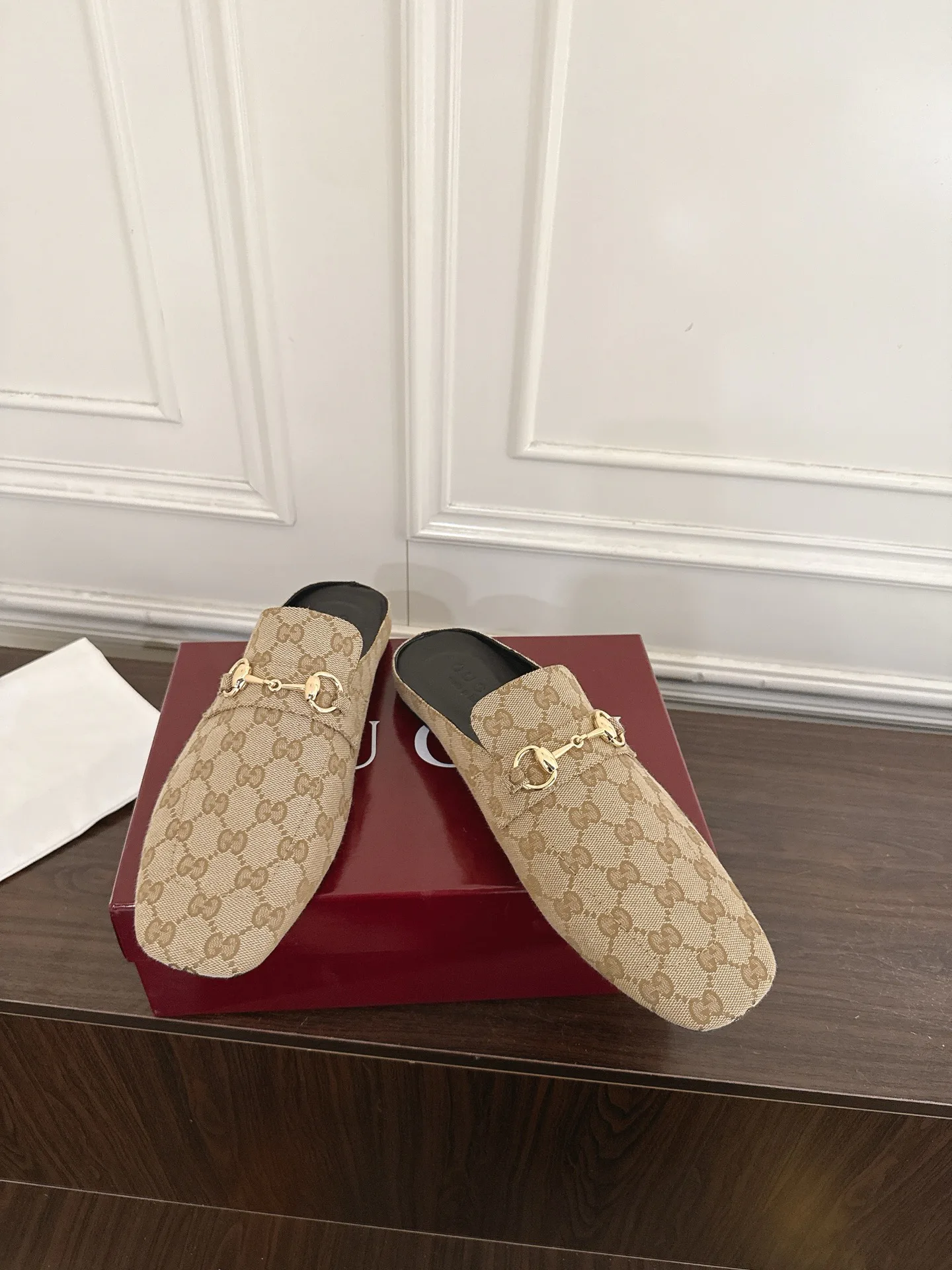 Women's Mules And Clogs GUCCI 17956788
