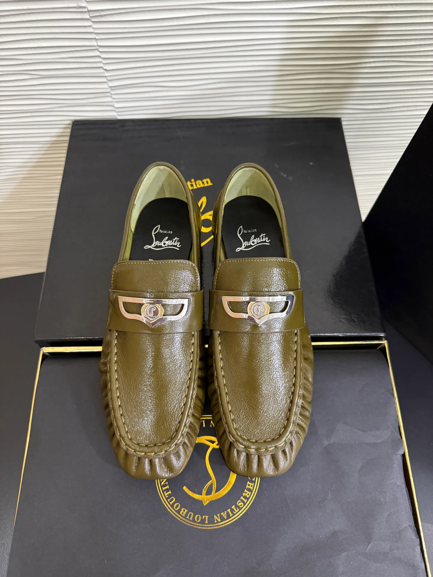 Women's Loafers And Moccasins CHRISTIAN LOUBOUTIN 19584063