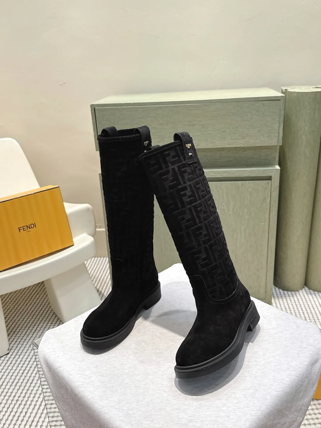 Women's Boots FENDI 18153046