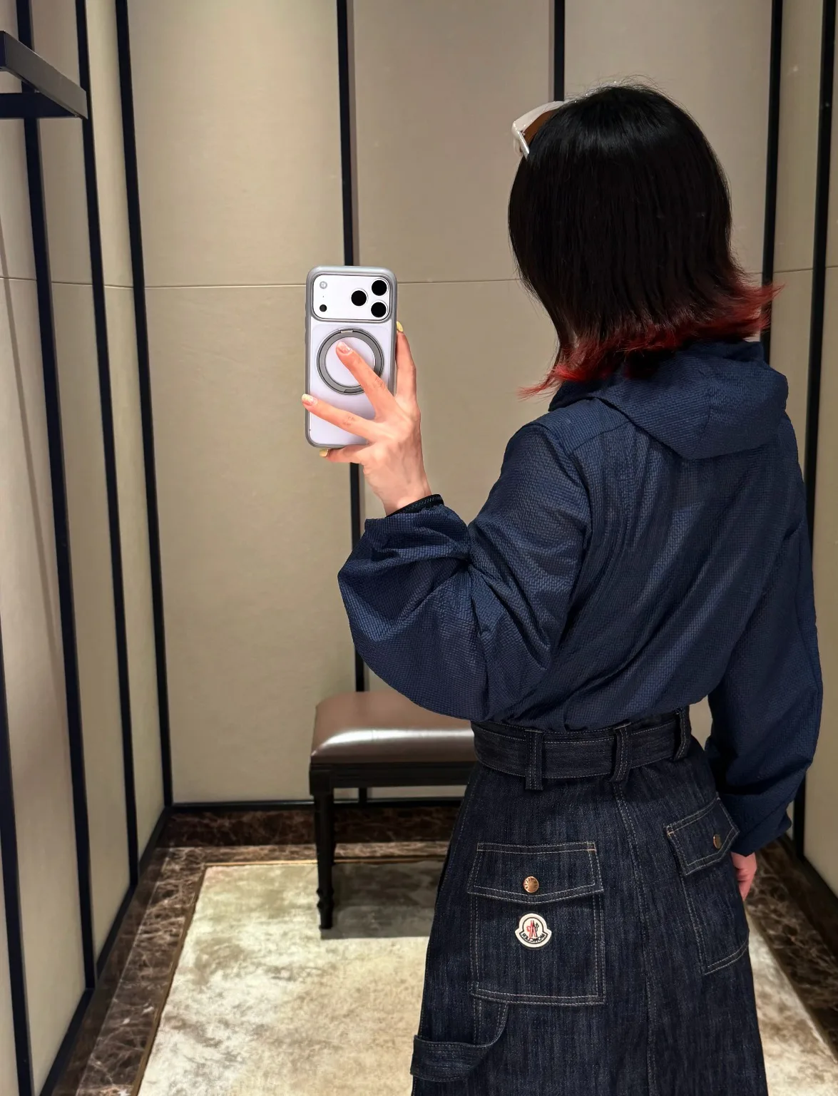 Women's Jackets And Down Jackets MONCLER 17567581