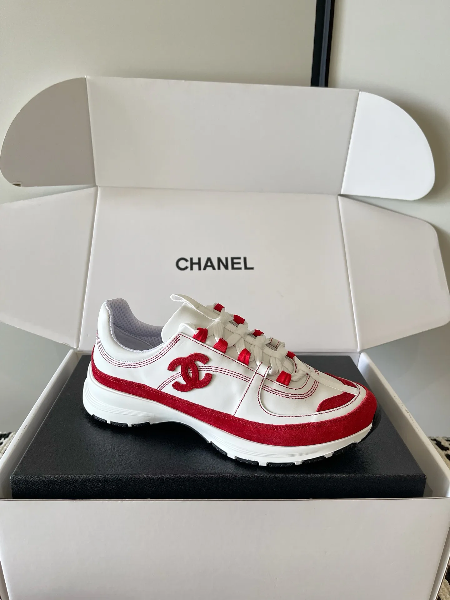 Women's Sneakers CHANEL 18283700