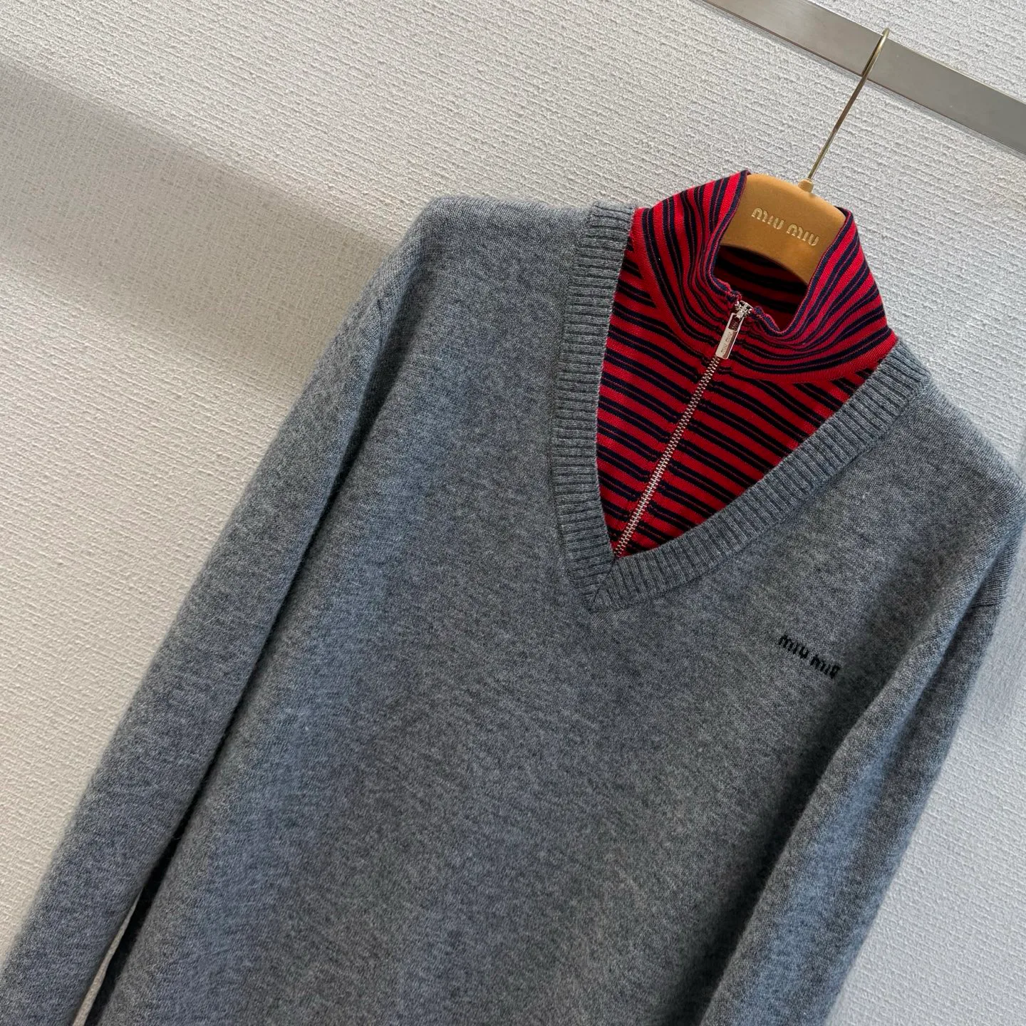Women's Jumpers And Sweaters MIU MIU 18298401