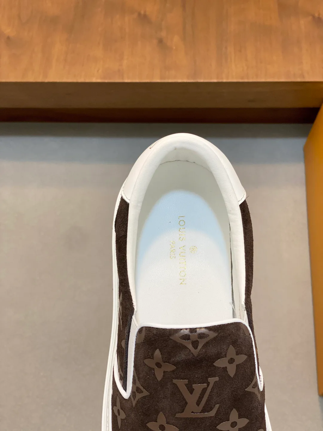 Men's Sneakers LOUIS VUITTON 17934200