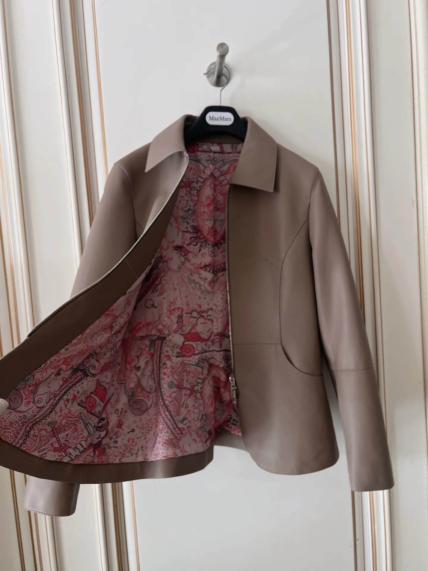 Women's Leather Jackets And Sheepskin Coats HERMES 18017096
