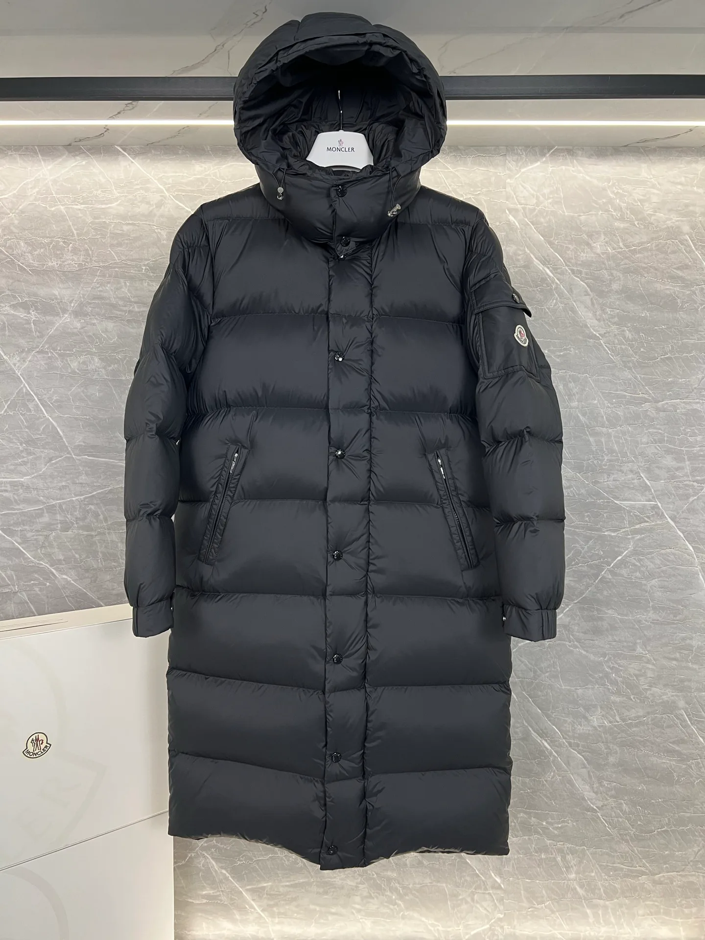 Куртки И Пуховики Мужские Moncler 18599882
