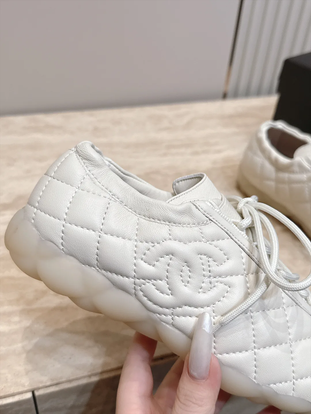 Women's Sneakers CHANEL 17947041