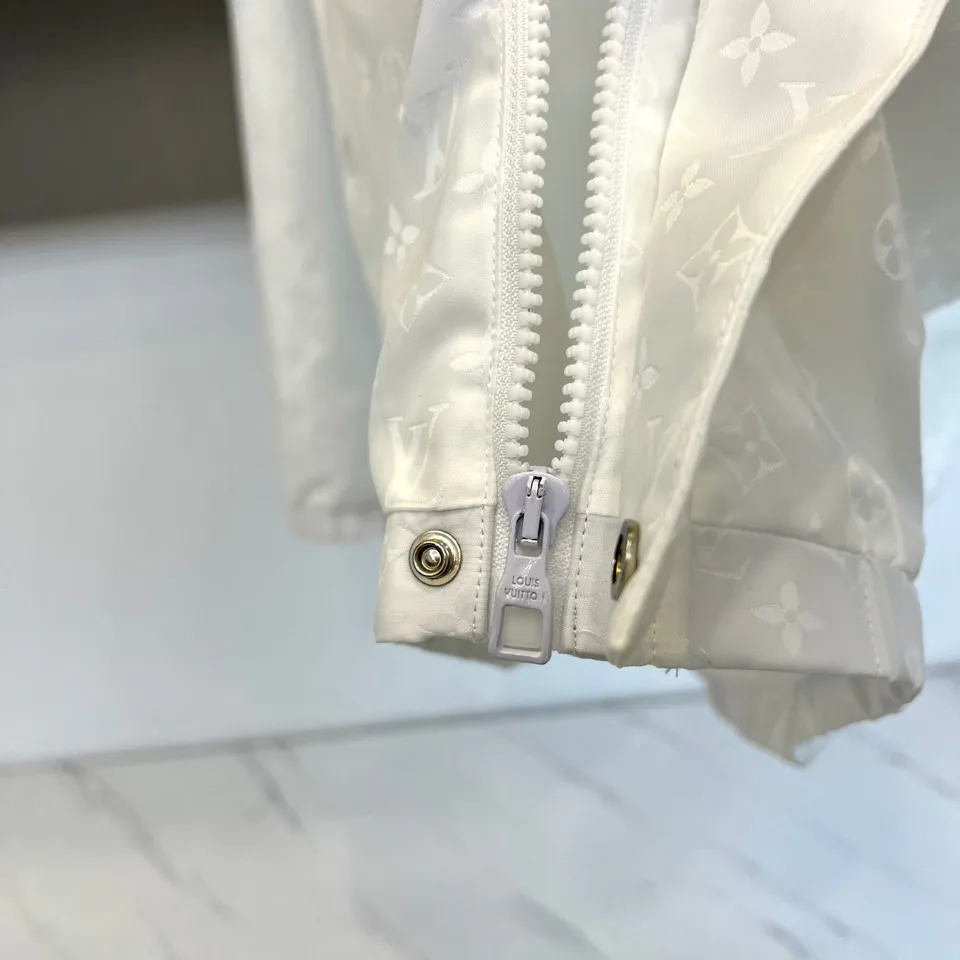 Men's Jackets And Down Jackets LOUIS VUITTON 18416805