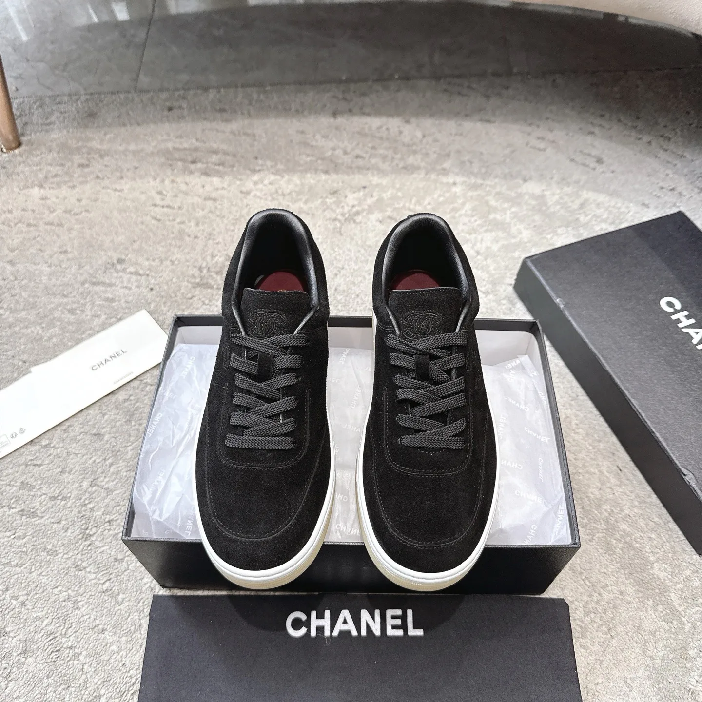Women's Sneakers CHANEL 17933405