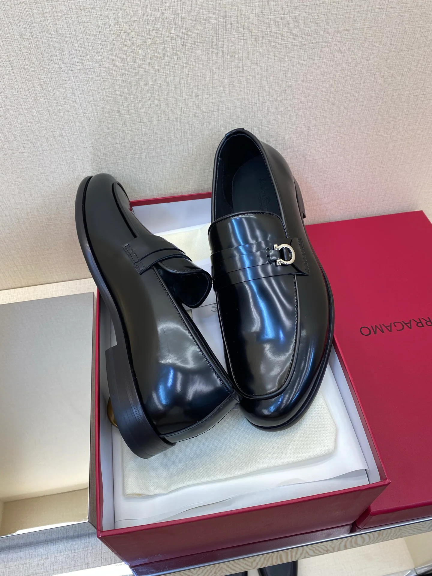 Men's Loafers And Dress Shoes SALVATORE FERRAGAMO 18468193