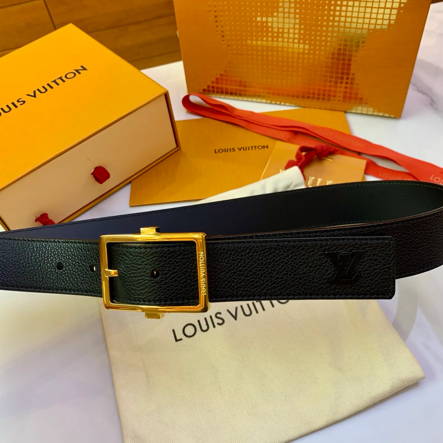 Belts LOUIS VUITTON 17682171