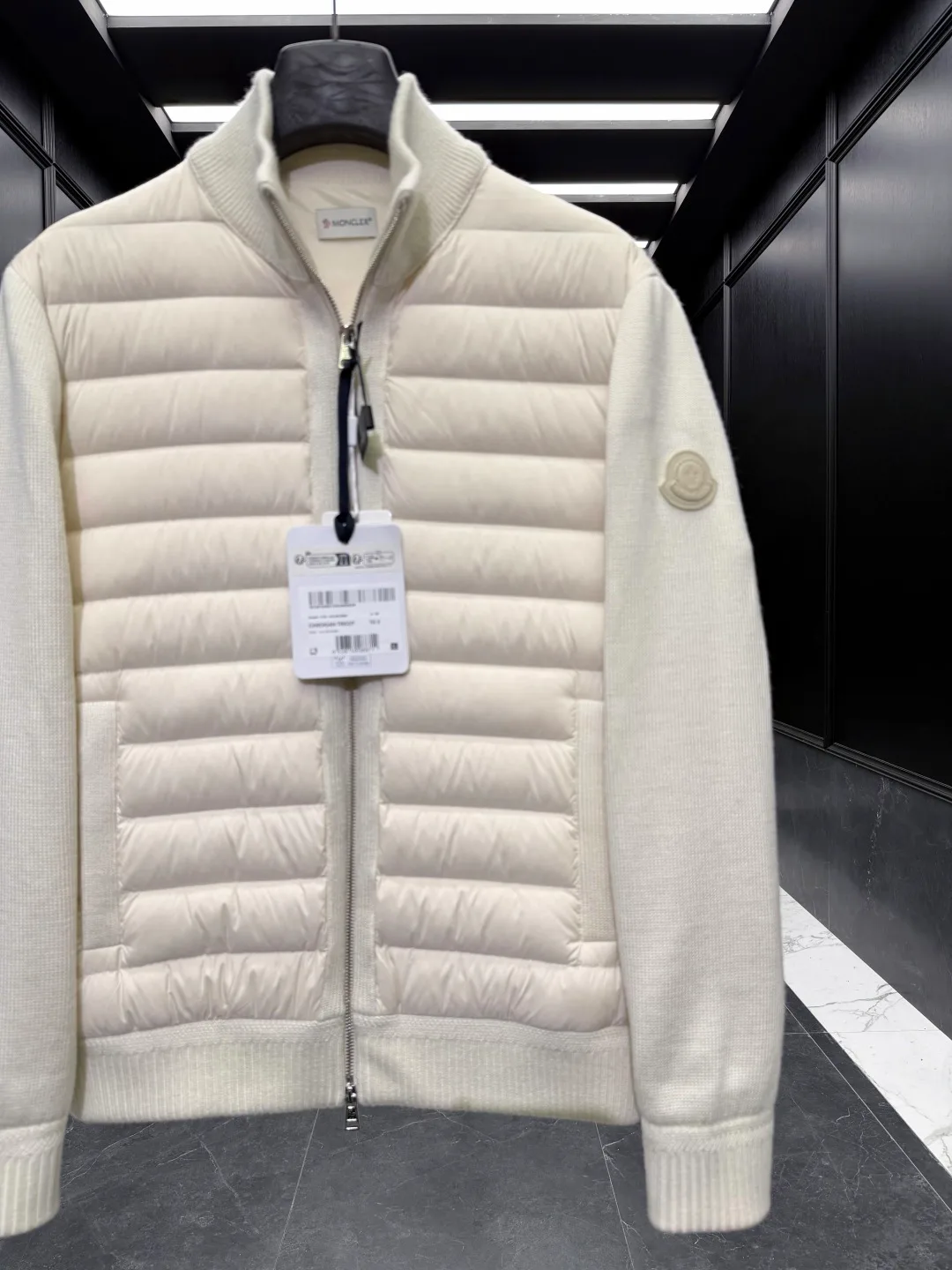 Men's Jackets And Down Jackets MONCLER 18007823