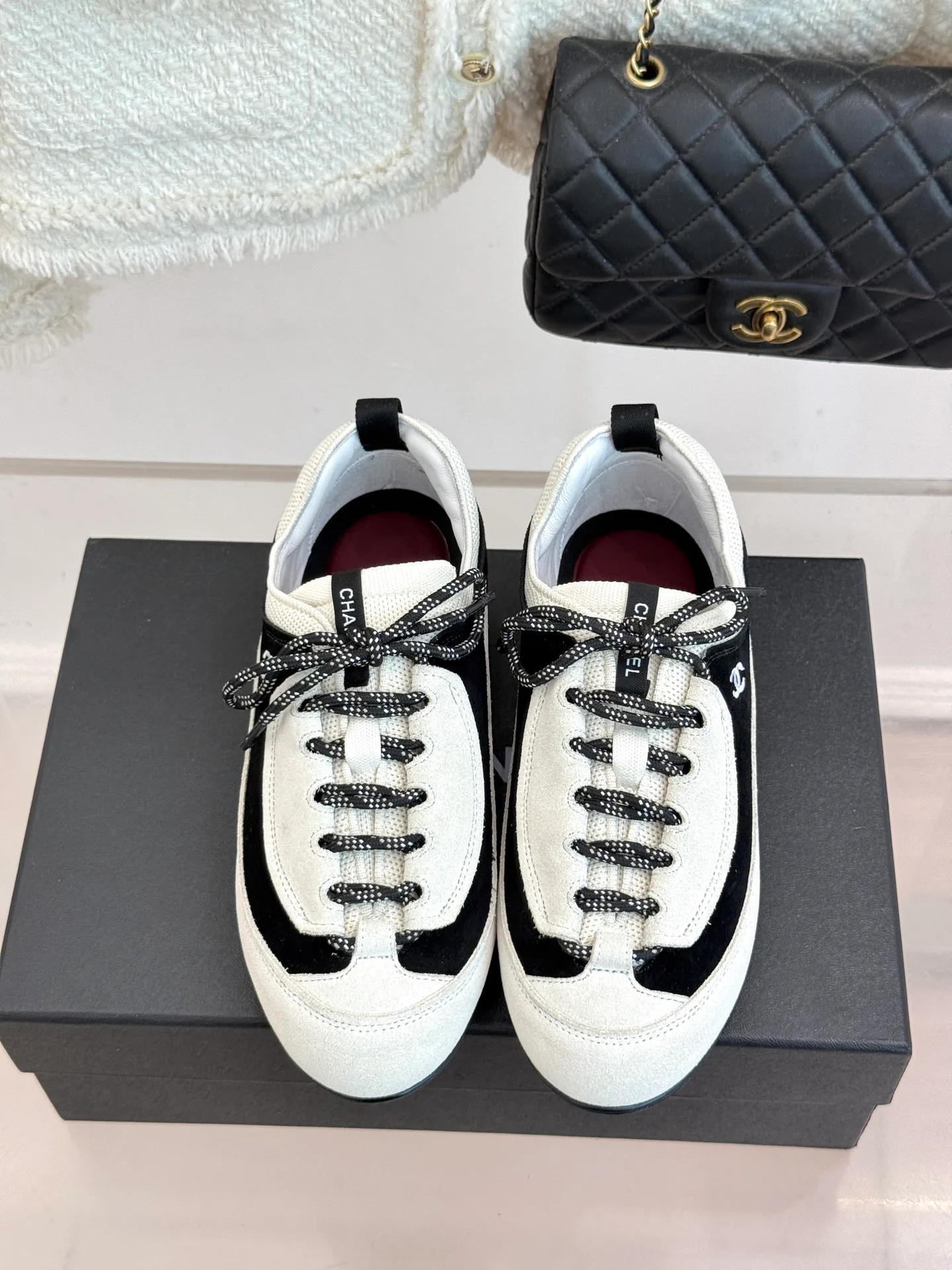 Women's Sneakers CHANEL 17025637