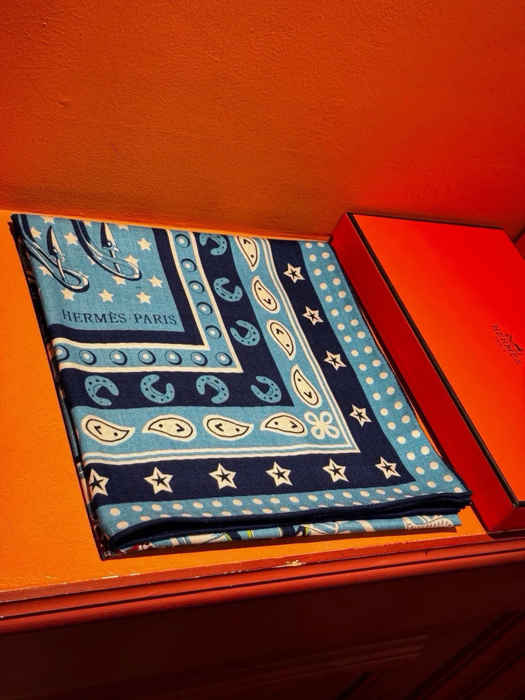 Silk Scarves HERMES 18322217