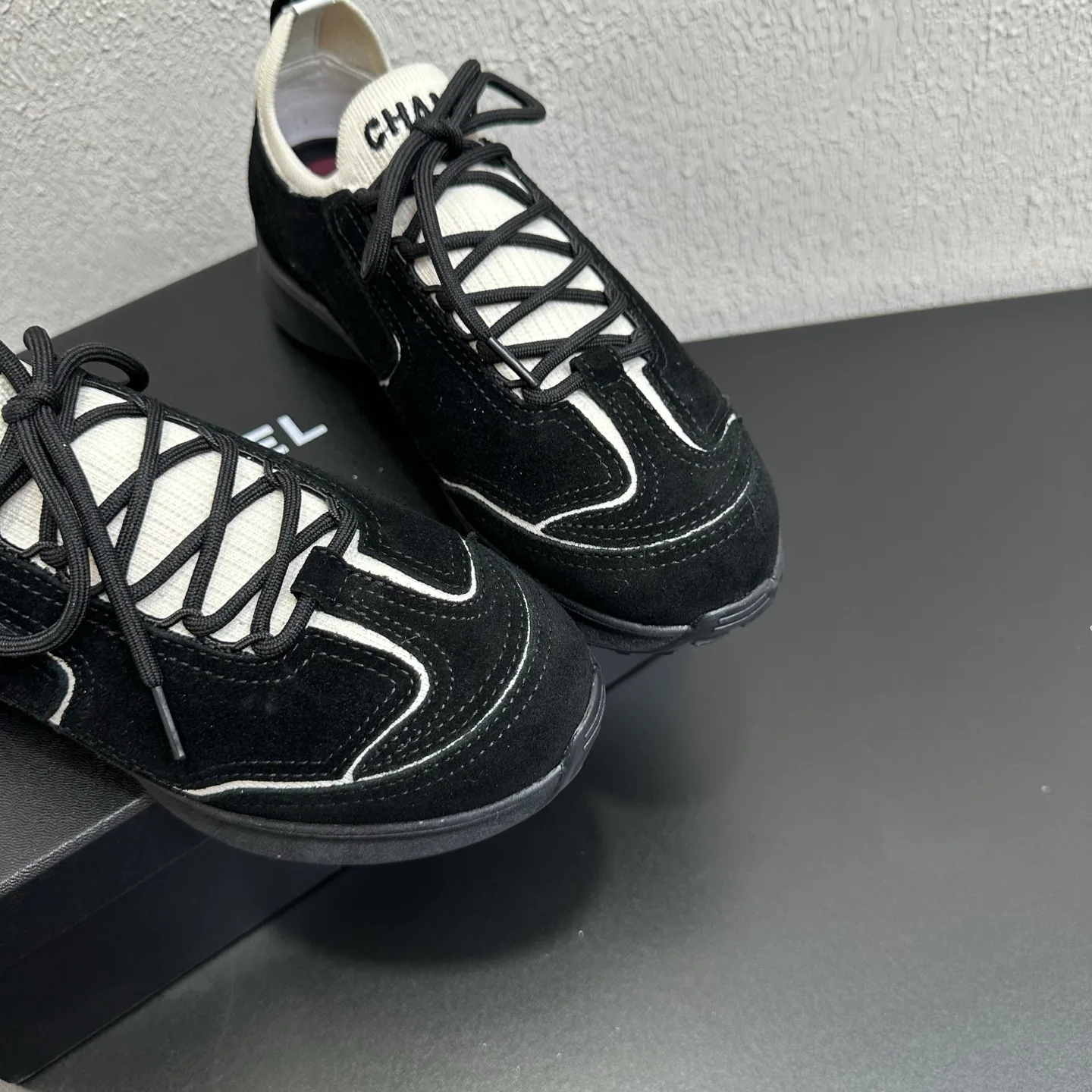 Women's Sneakers CHANEL 17934451