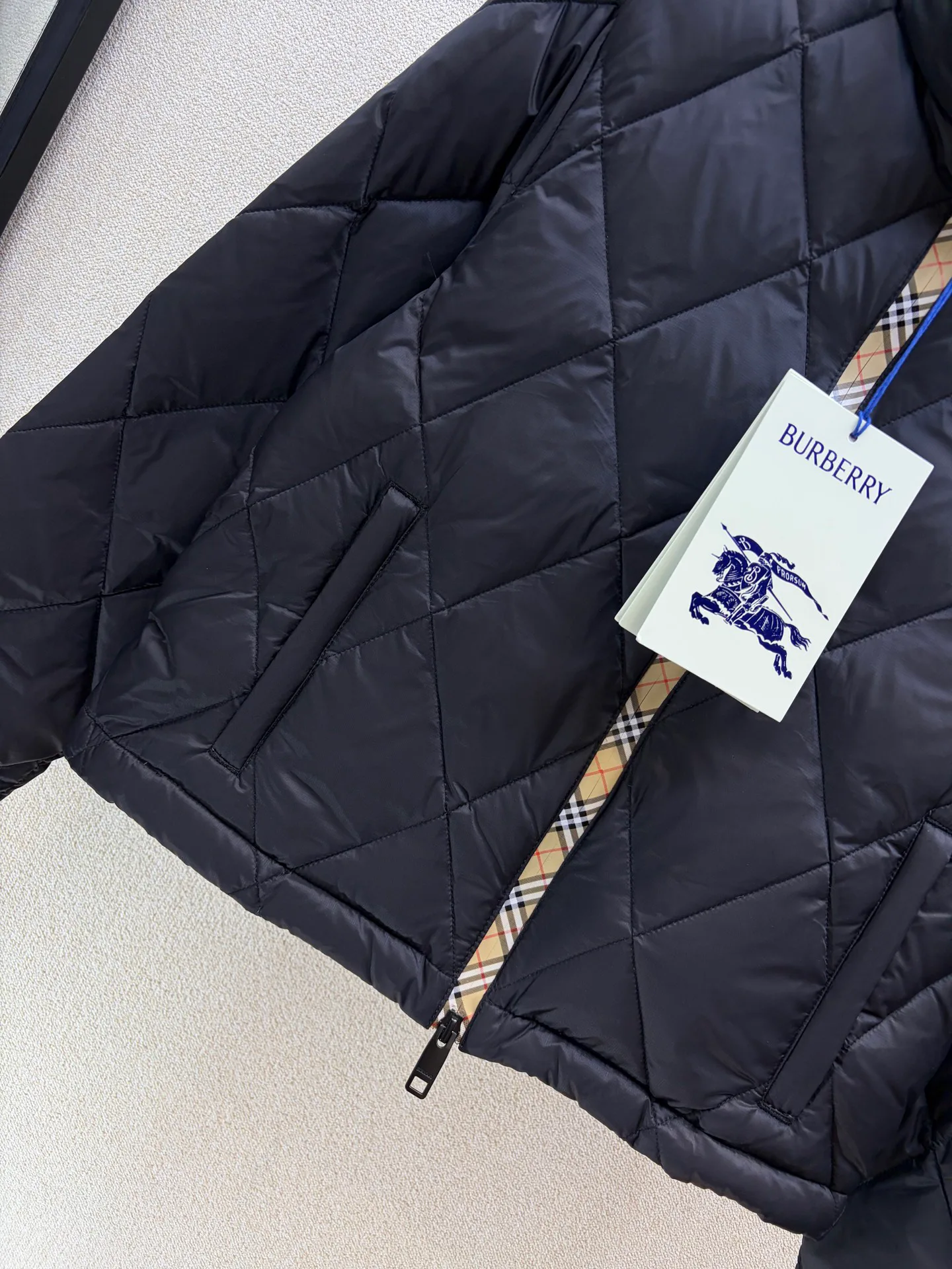Куртки И Пуховики Женские Burberry 18605884