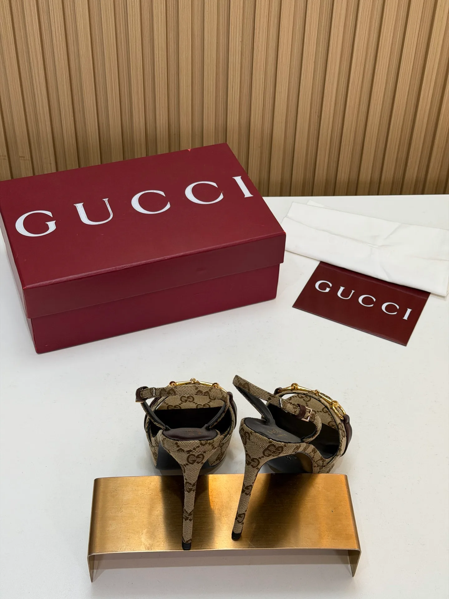 Women's Open-Toe Sandals GUCCI 18396265