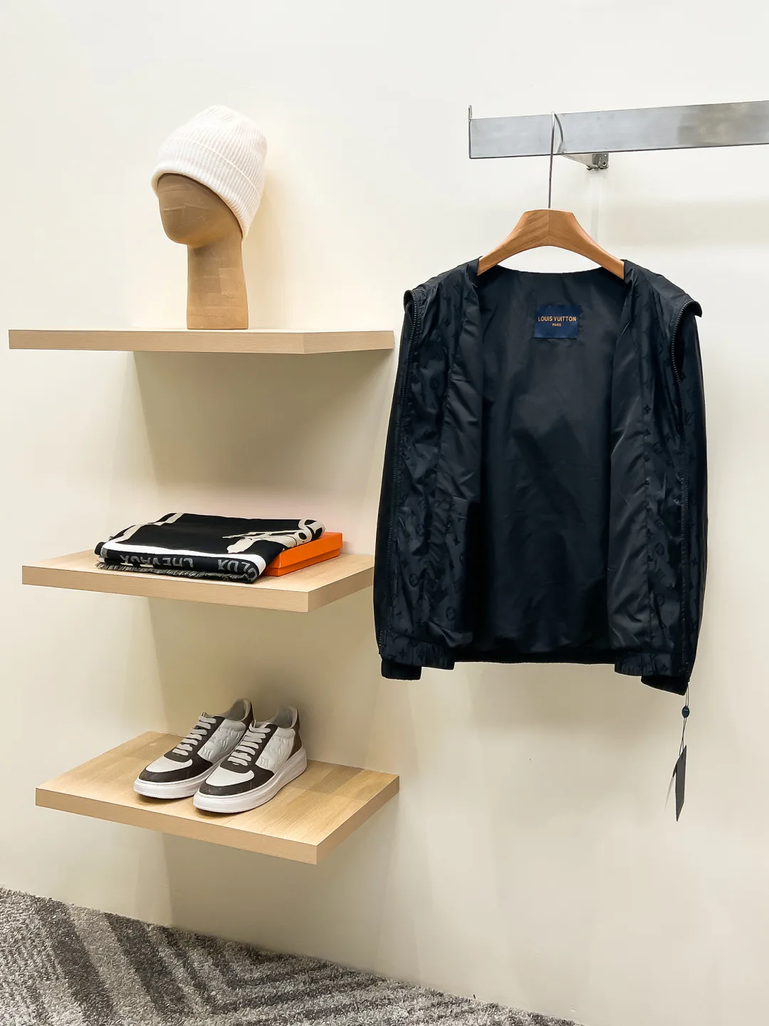 Men's Jackets And Down Jackets LOUIS VUITTON 18499129