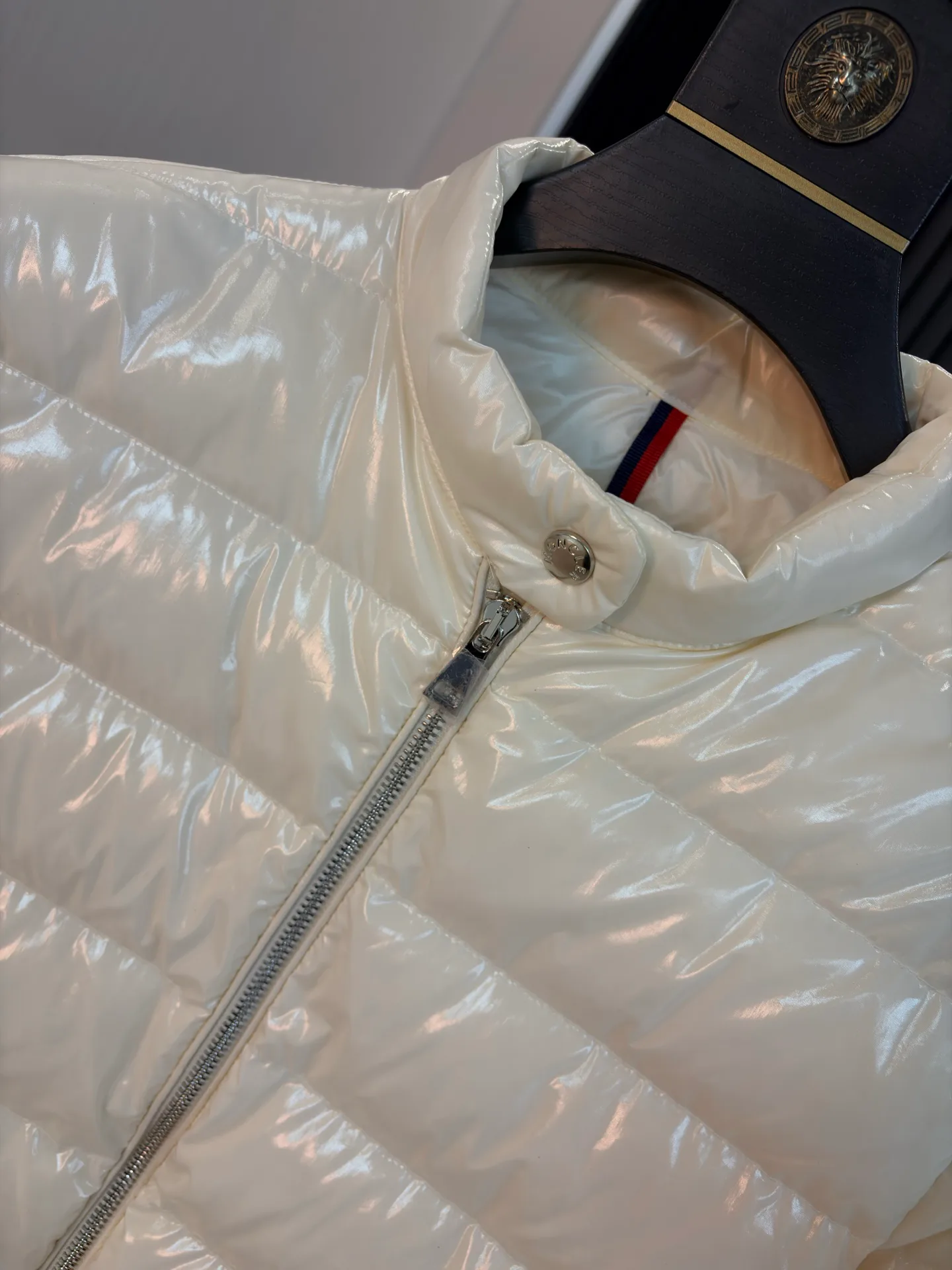 Men's Jackets And Down Jackets MONCLER 17908027