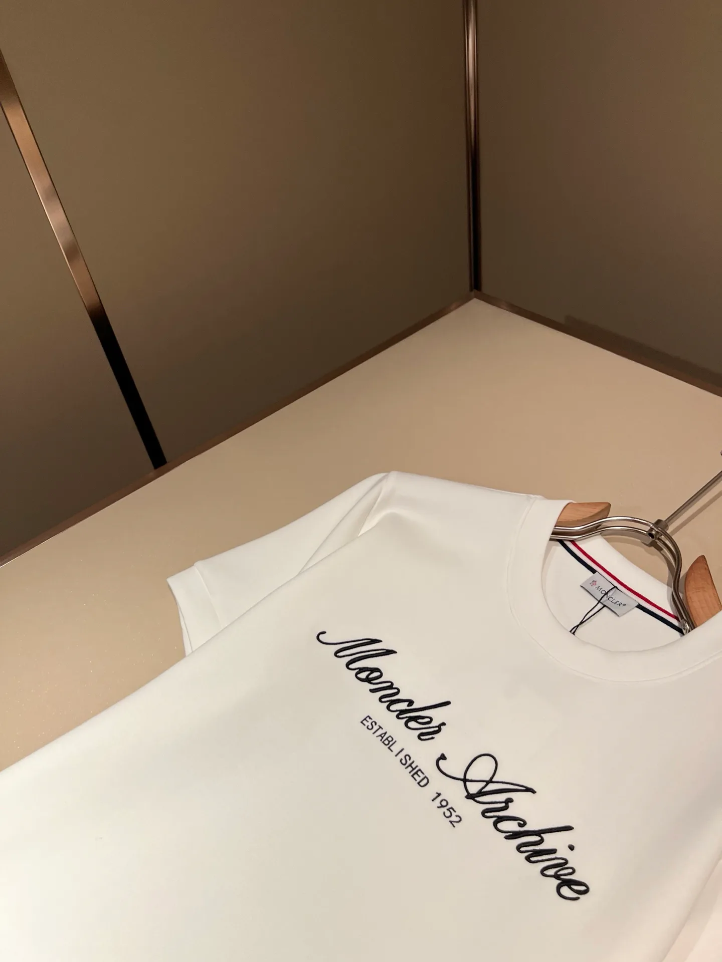 Men's T-Shirts MONCLER 18343343