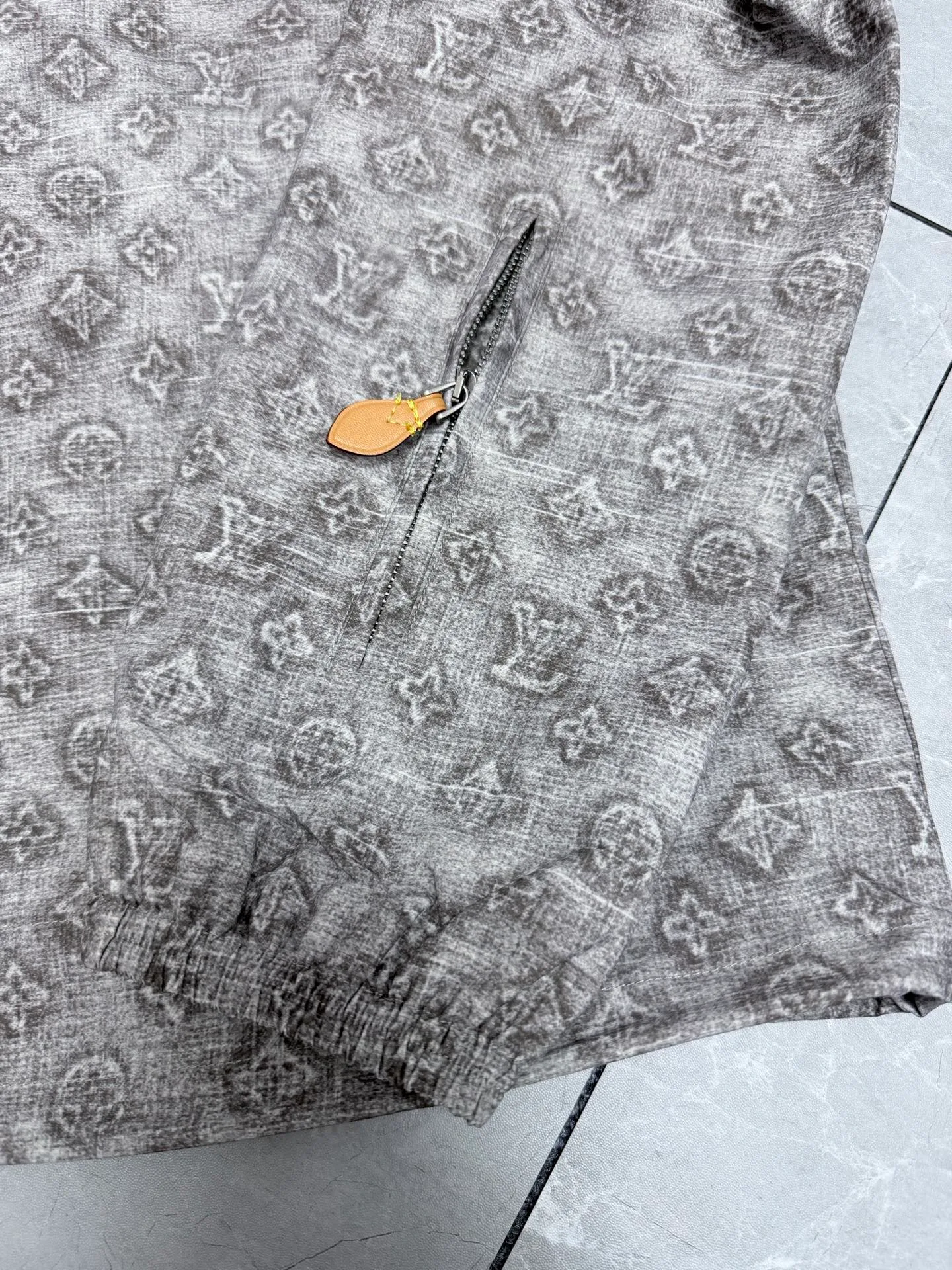Men's Jackets And Down Jackets LOUIS VUITTON 18179280