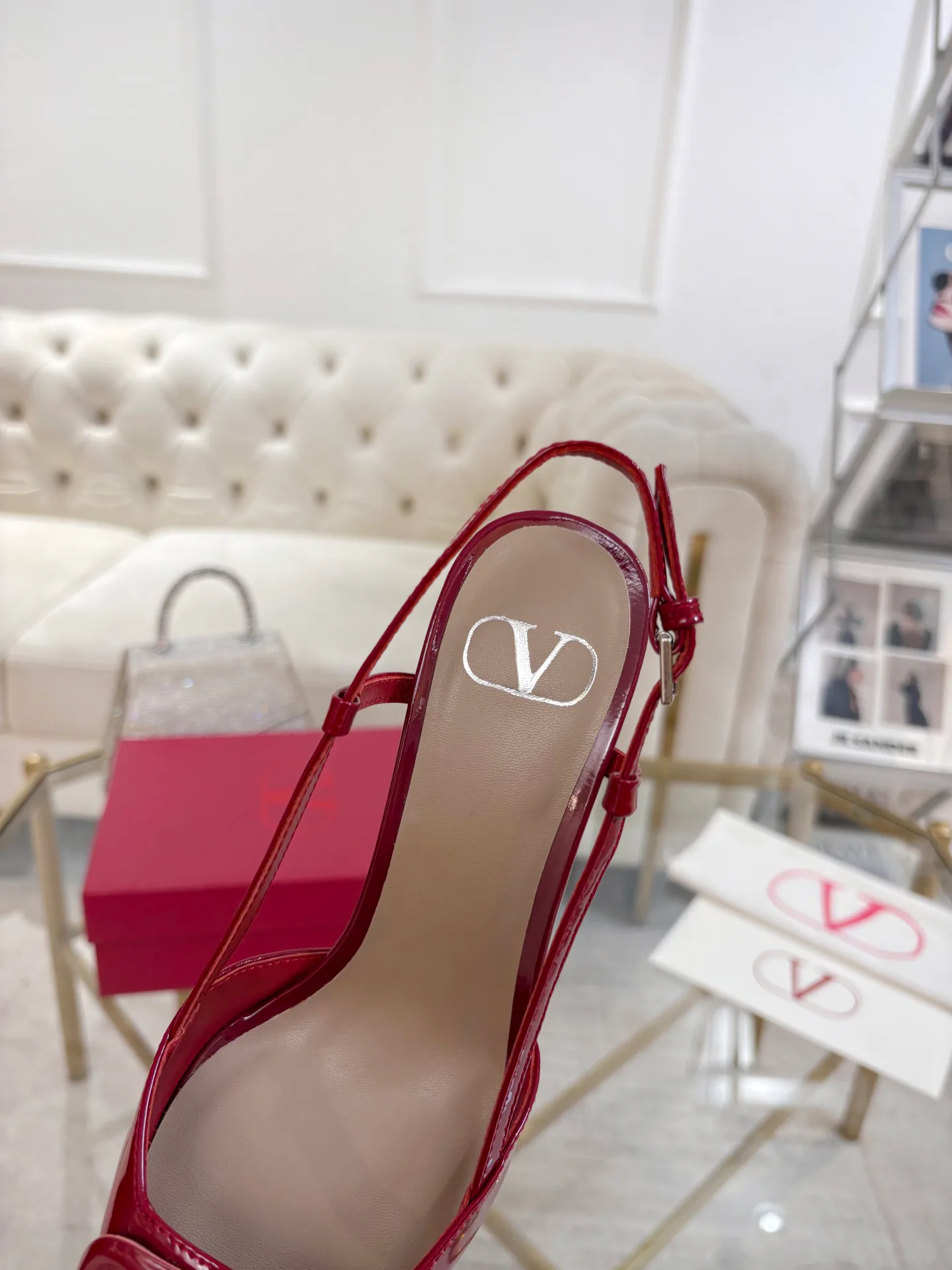Women's Open-Toe Sandals VALENTINO 17843920